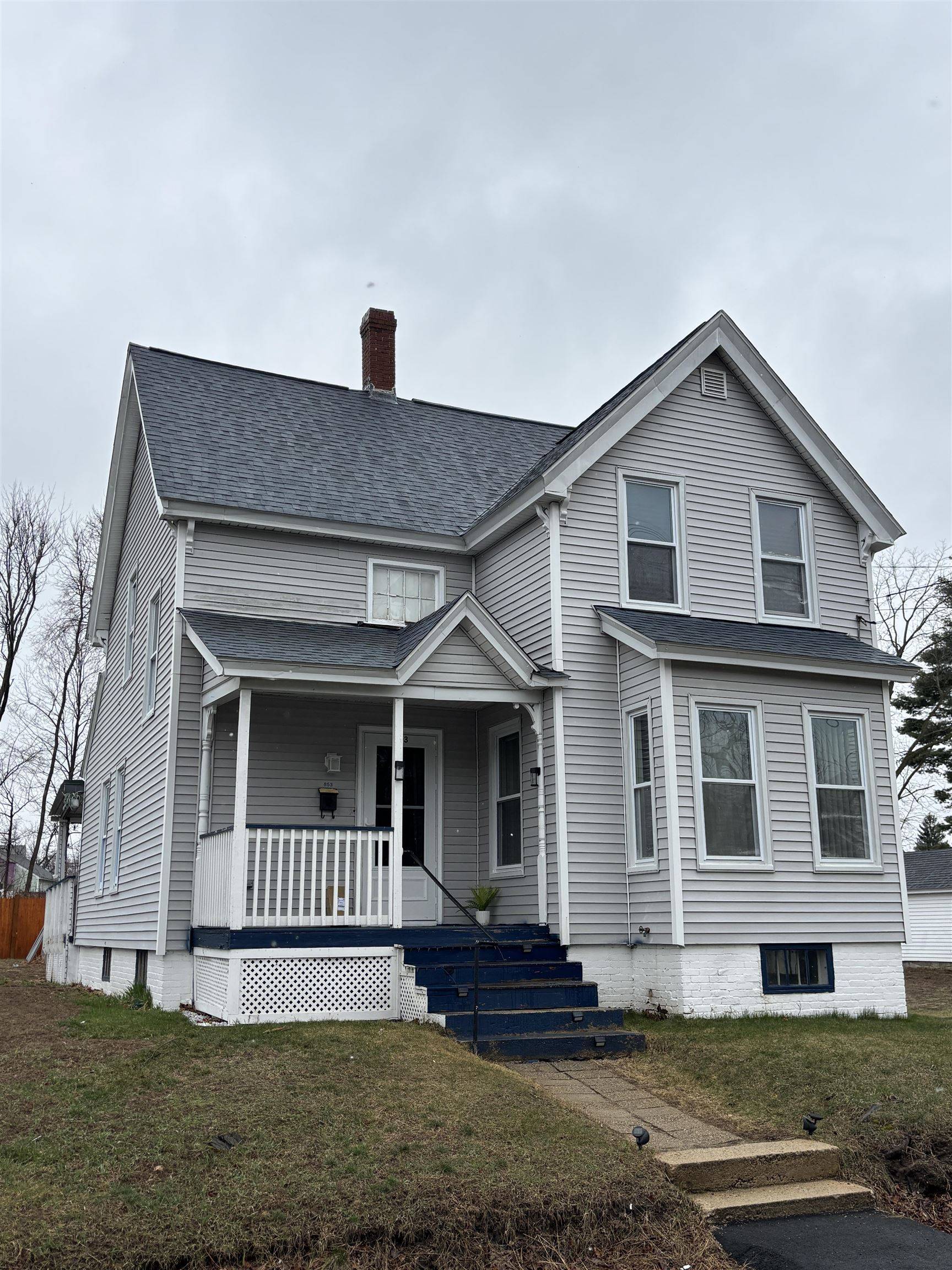Manchester, NH 03103-3740,853 Hayward ST