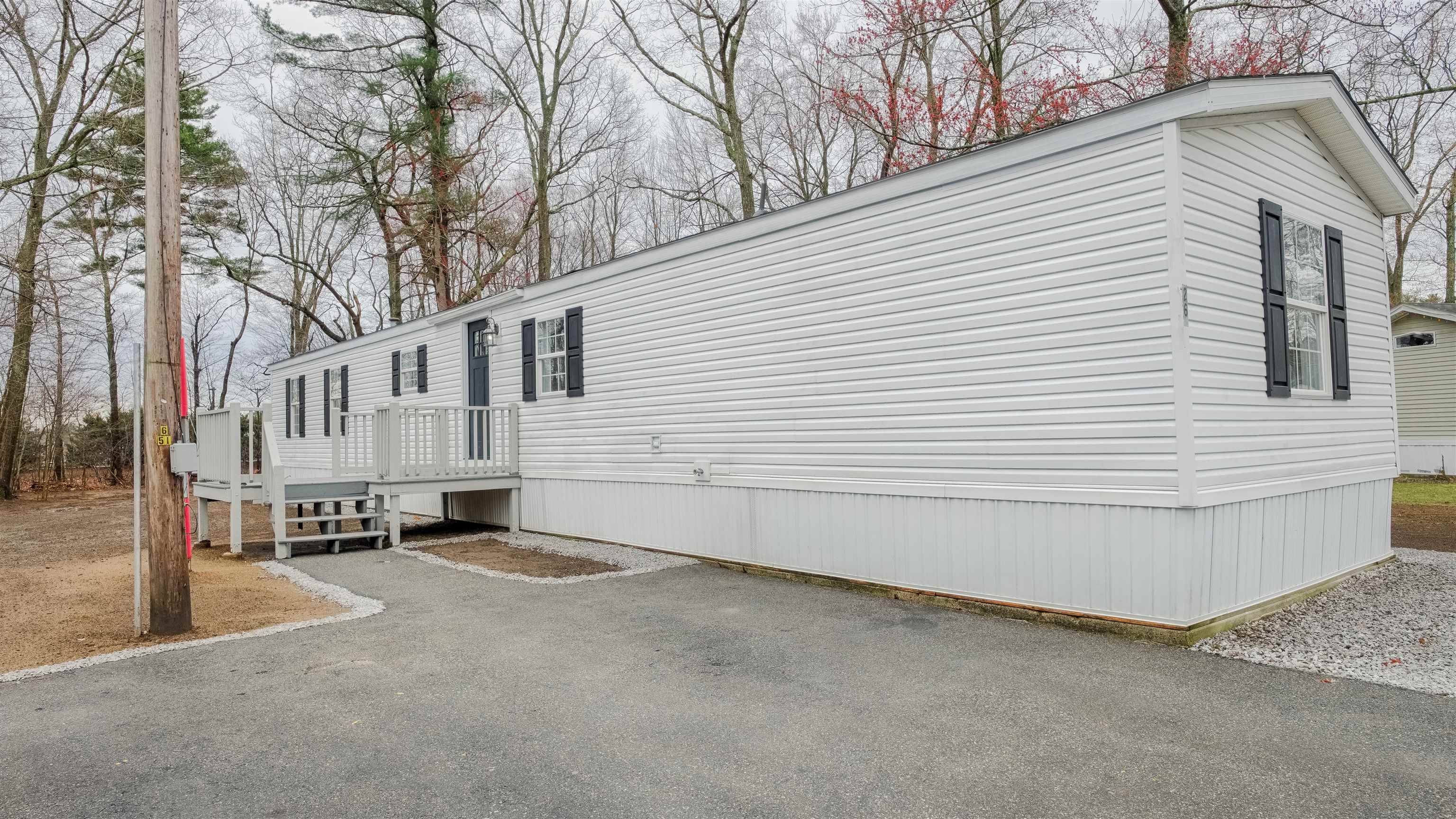 Seabrook, NH 03874,26 Railroad AVE