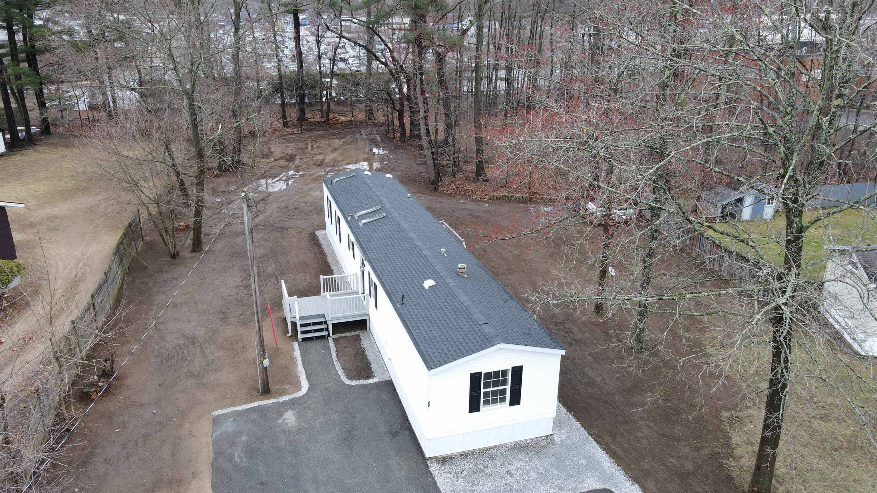 Seabrook, NH 03874,26 Railroad AVE