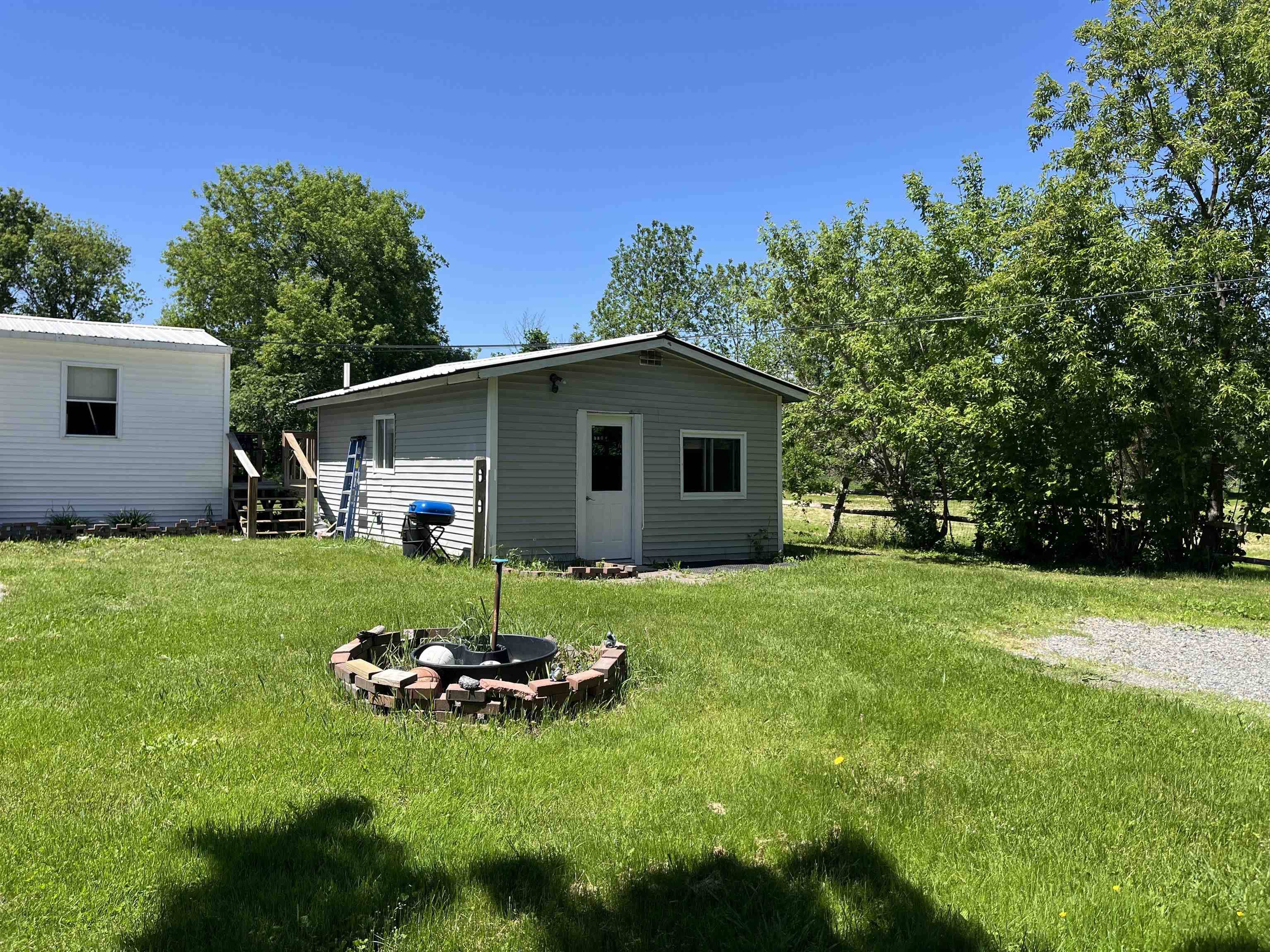 St. Albans Town, VT 05478,24 Pearl Ave EXT