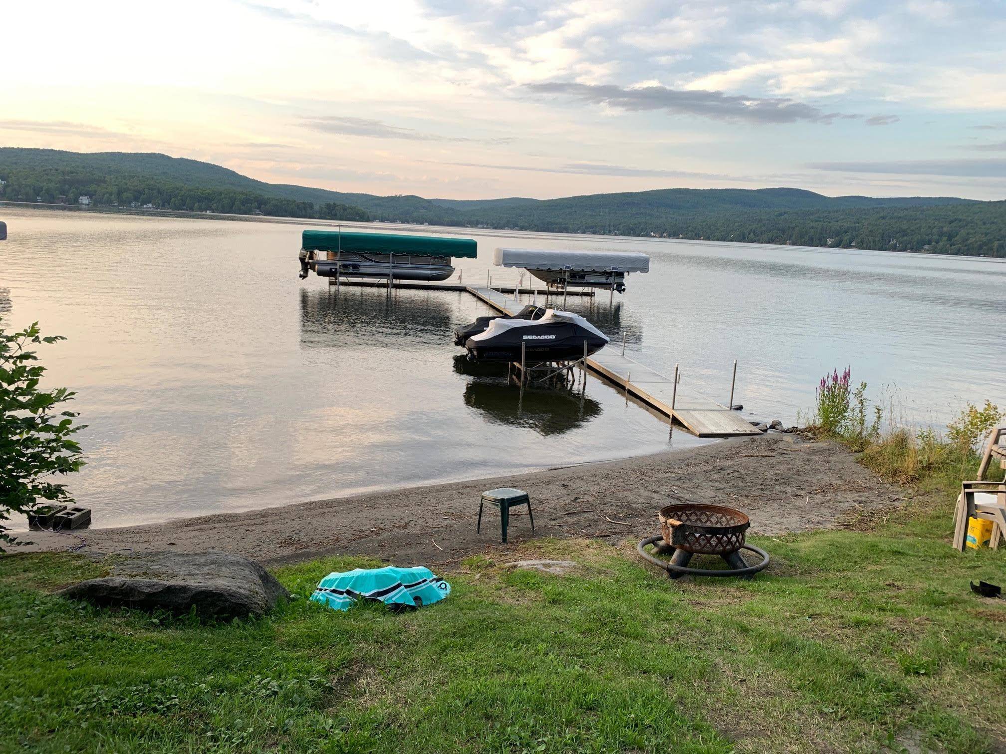 Morgan, VT 05853,464 Wayeeses Shore RD