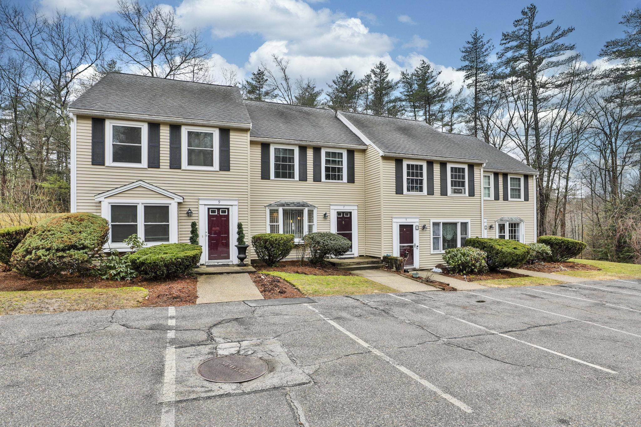 Merrimack, NH 03054,7 Franconia DR