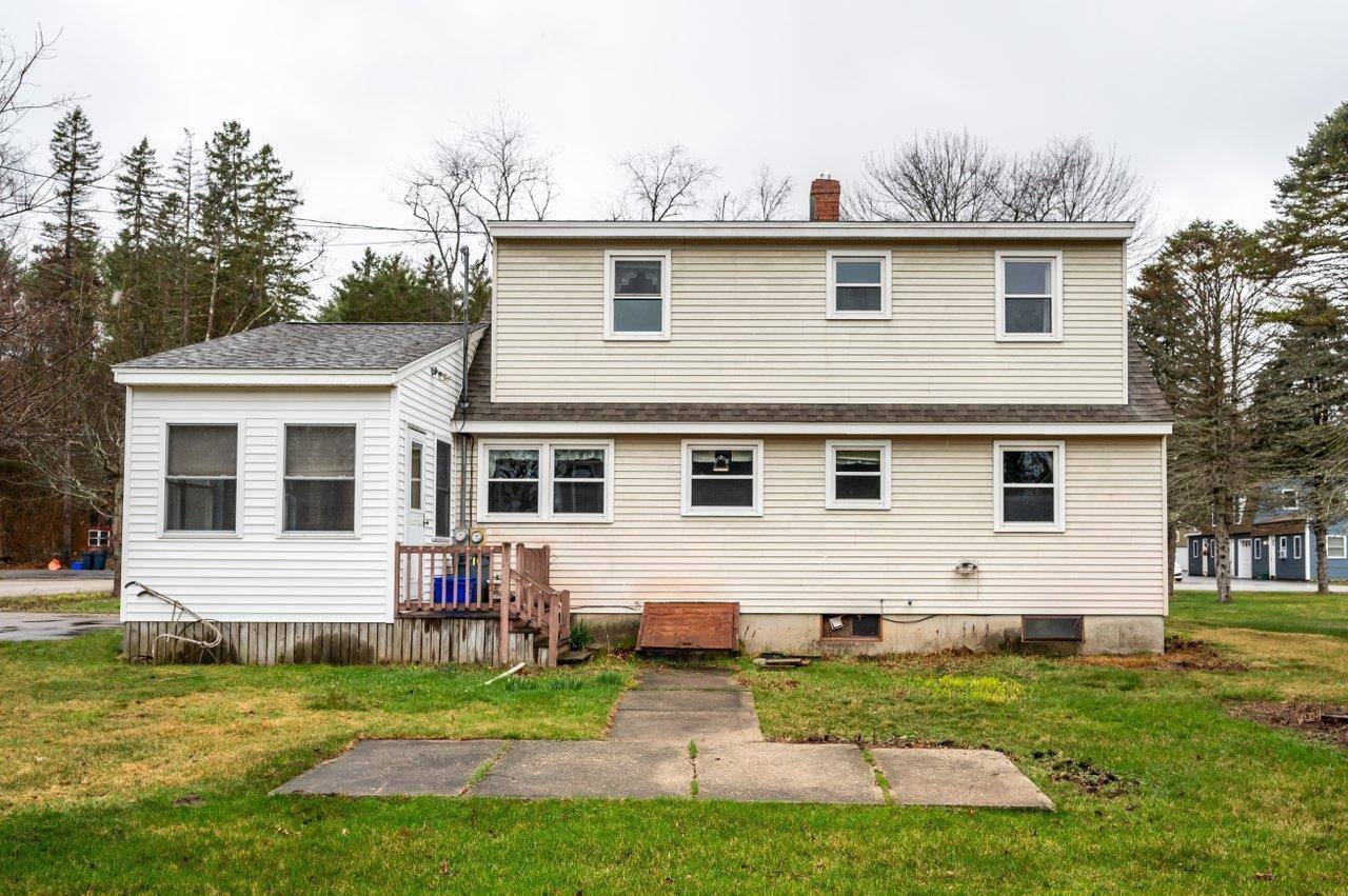 Newmarket, NH 03857,78 Packers Falls RD