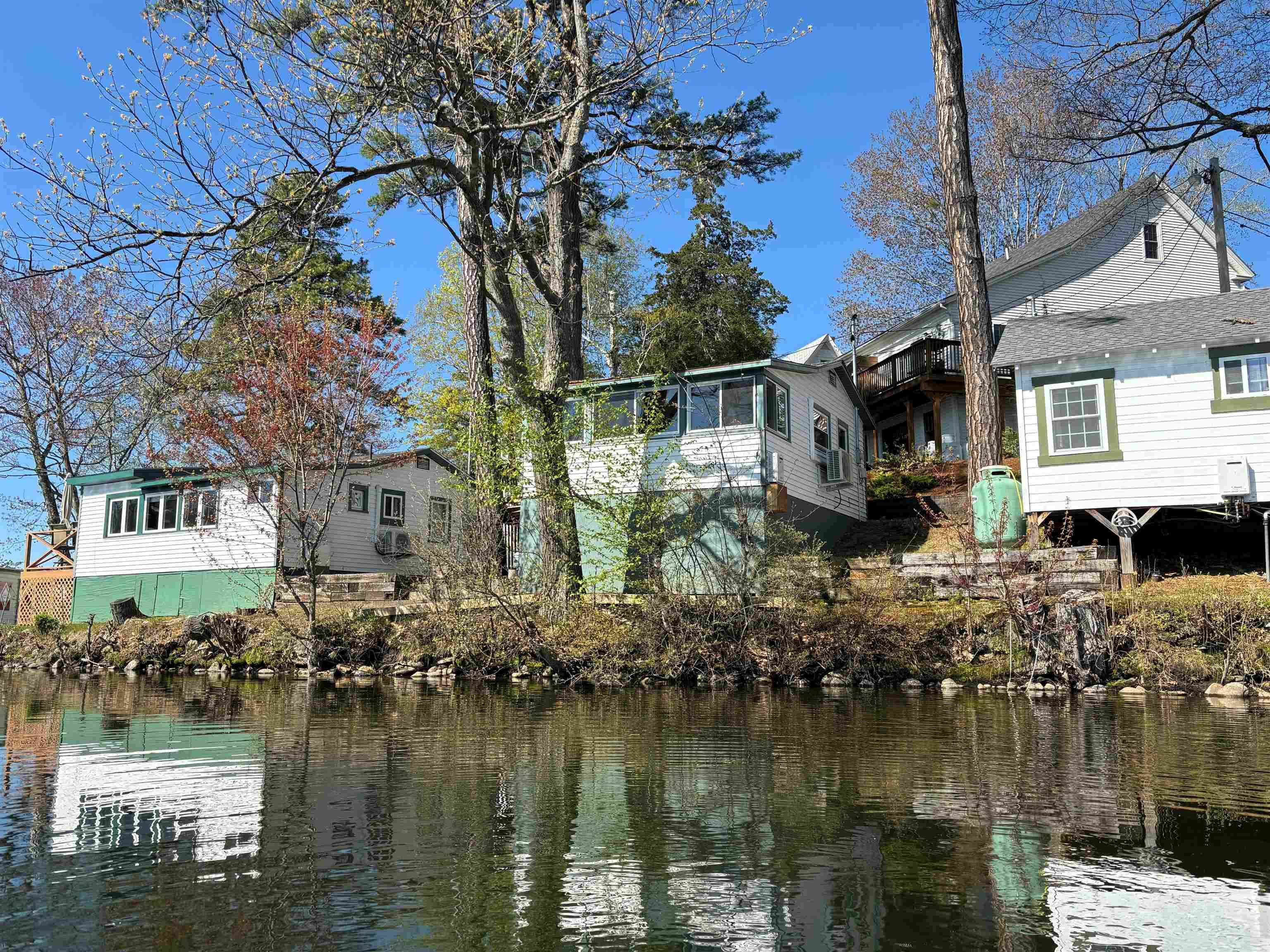 Tilton, NH 03276,885 Laconia RD #Unit 11