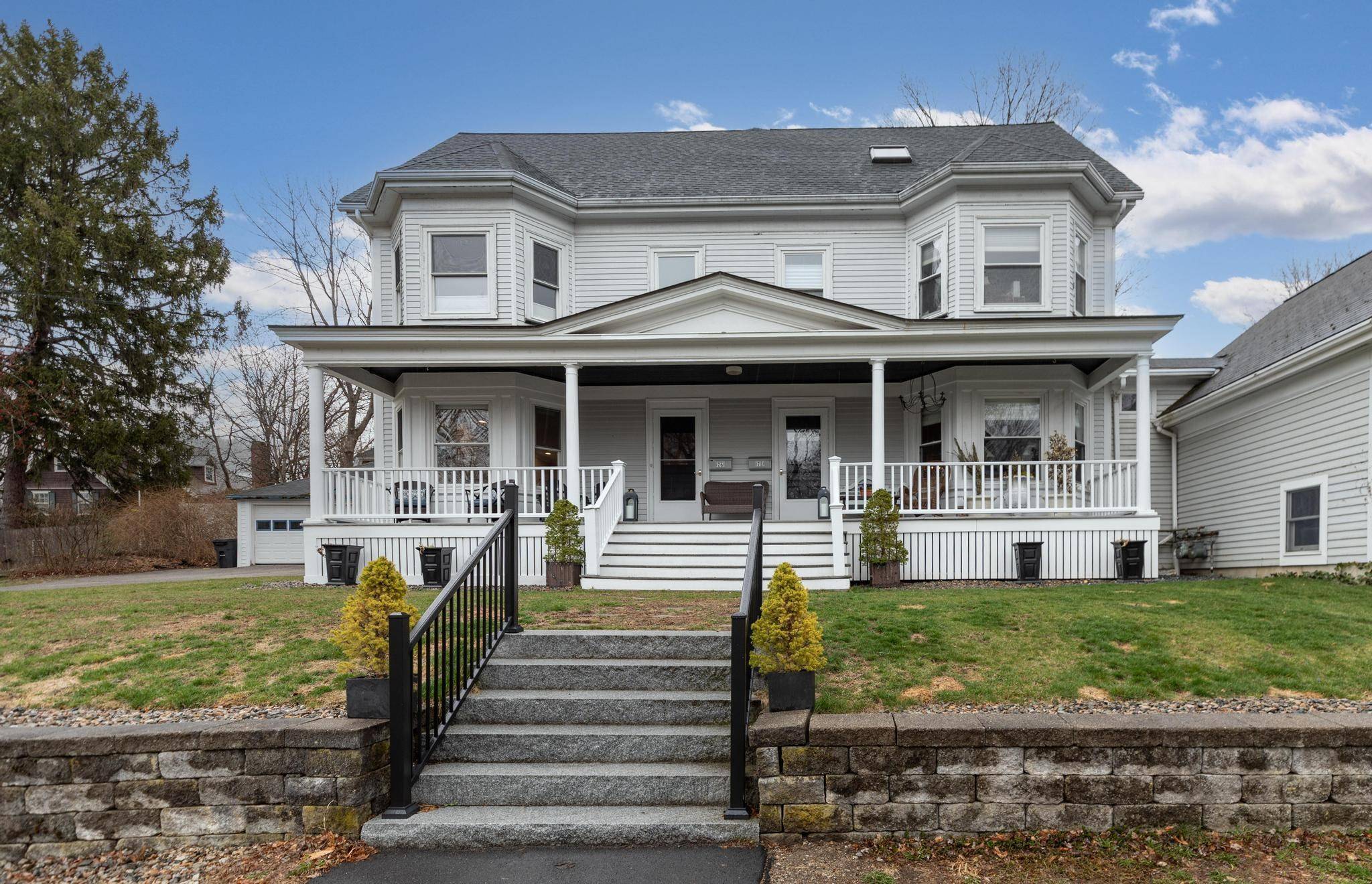 Portsmouth, NH 03801,76 Lawrence ST #2