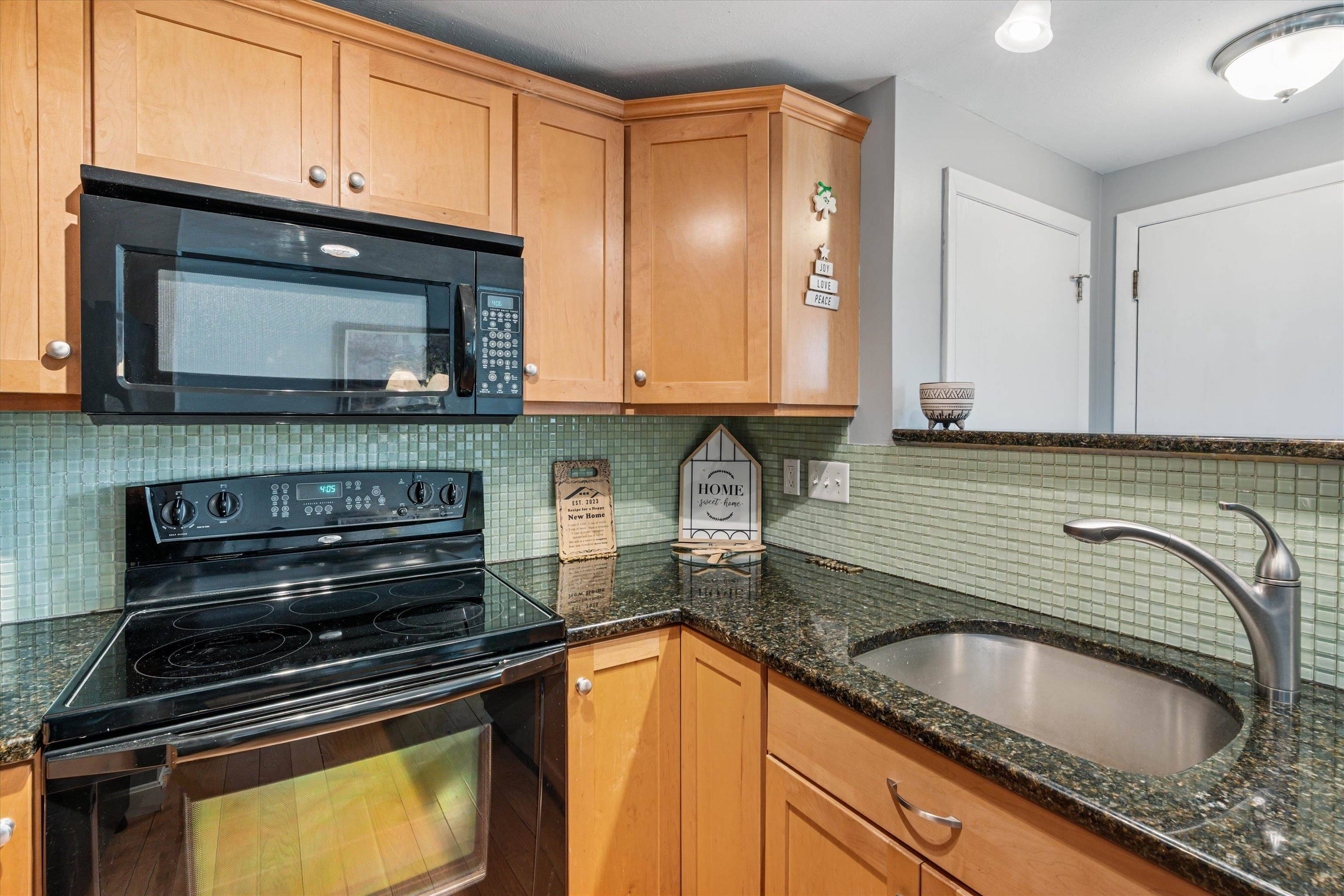Nashua, NH 03062,59 Spring Cove RD