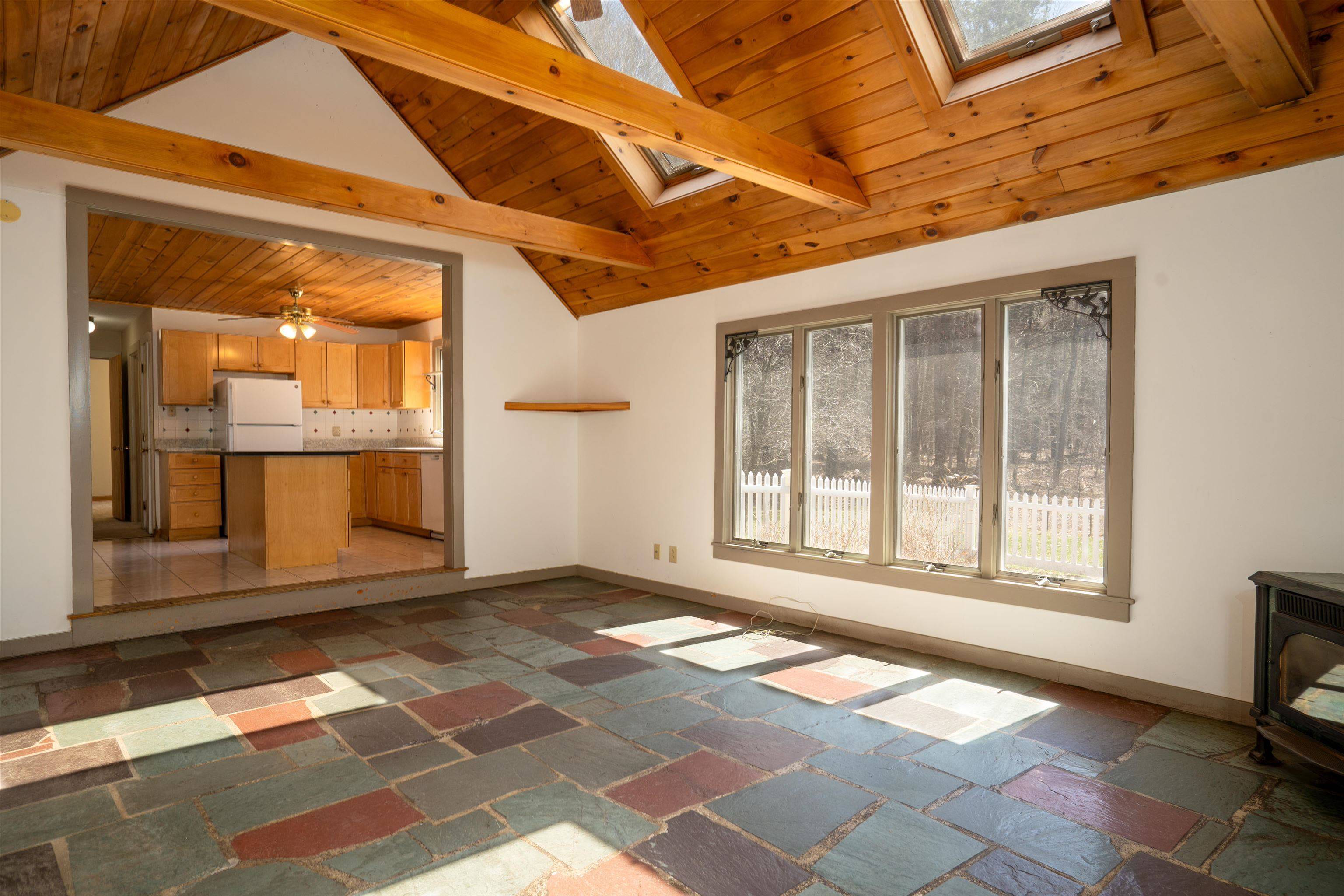 Manchester, VT 05255,172 Carlen ST