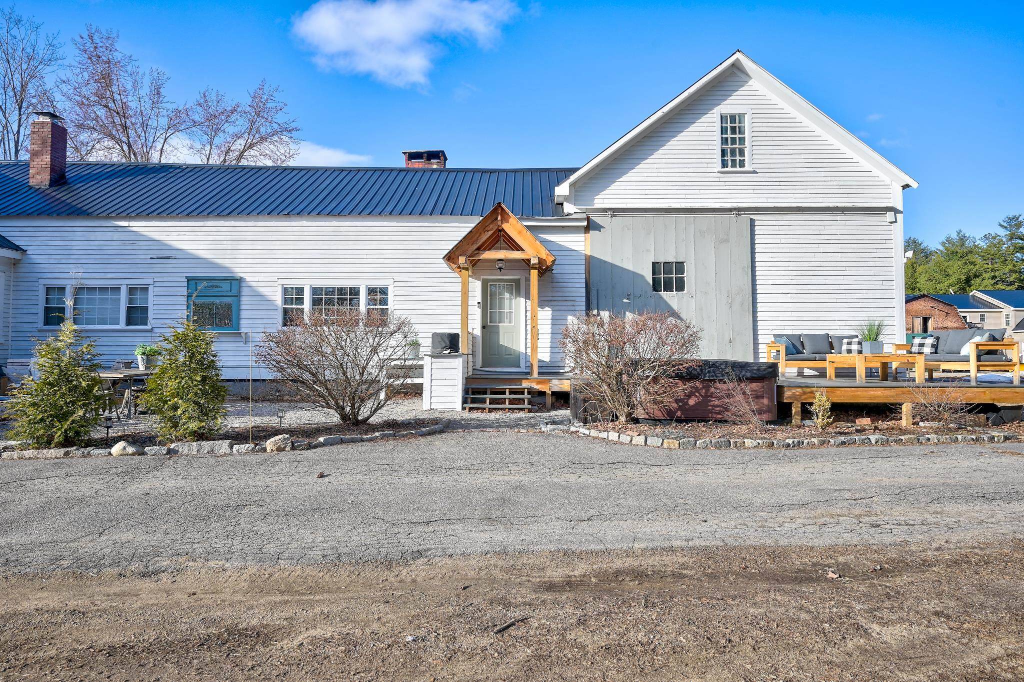 Fryeburg, ME 04037,917 Main ST