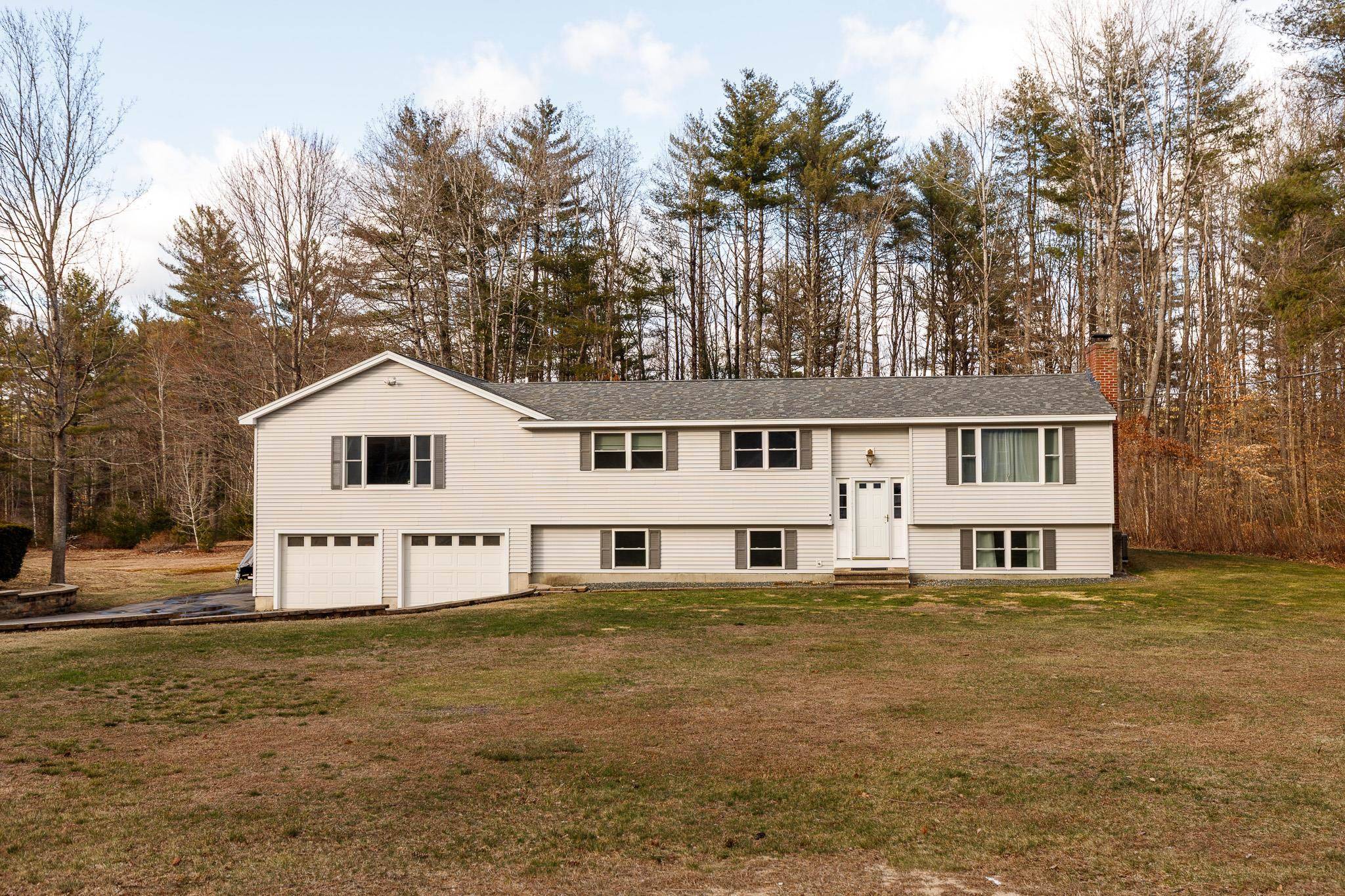 Bow, NH 03304,18 Evergreen DR