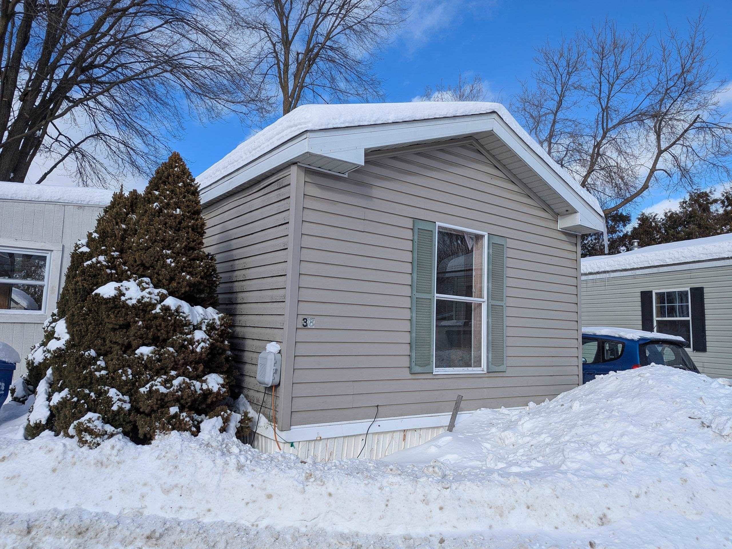 Colchester, VT 05446-3012,38 Mount Mansfield AVE