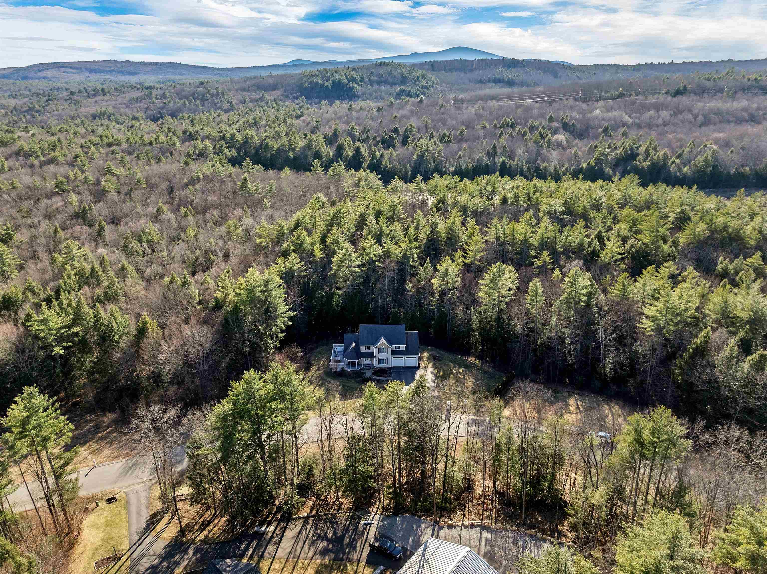 Franklin, NH 03235,70 Sterling DR