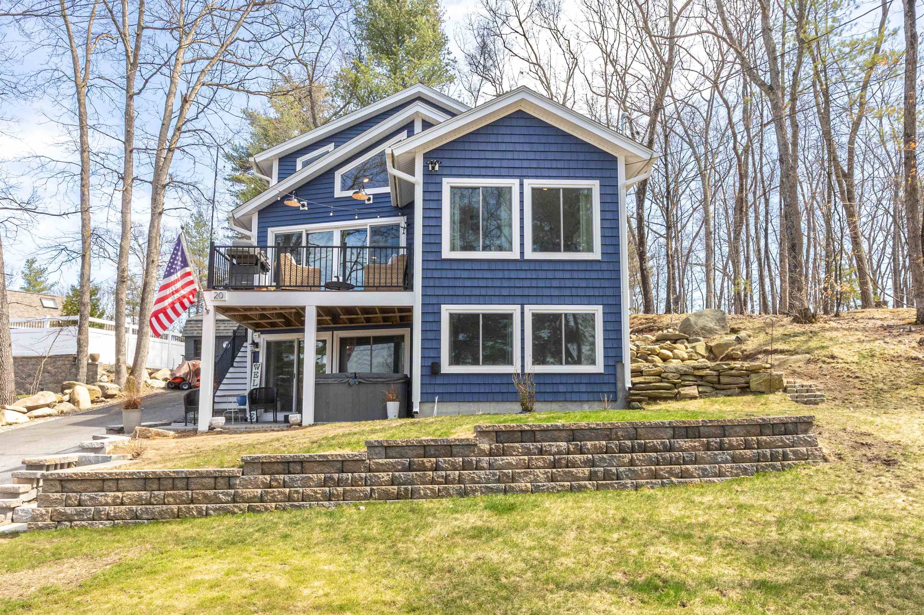 Hampstead, NH 03841,20 Bailey Shore RD