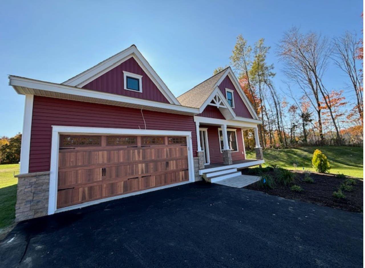 Brentwood, NH 03833,17 Edgewater DR #26