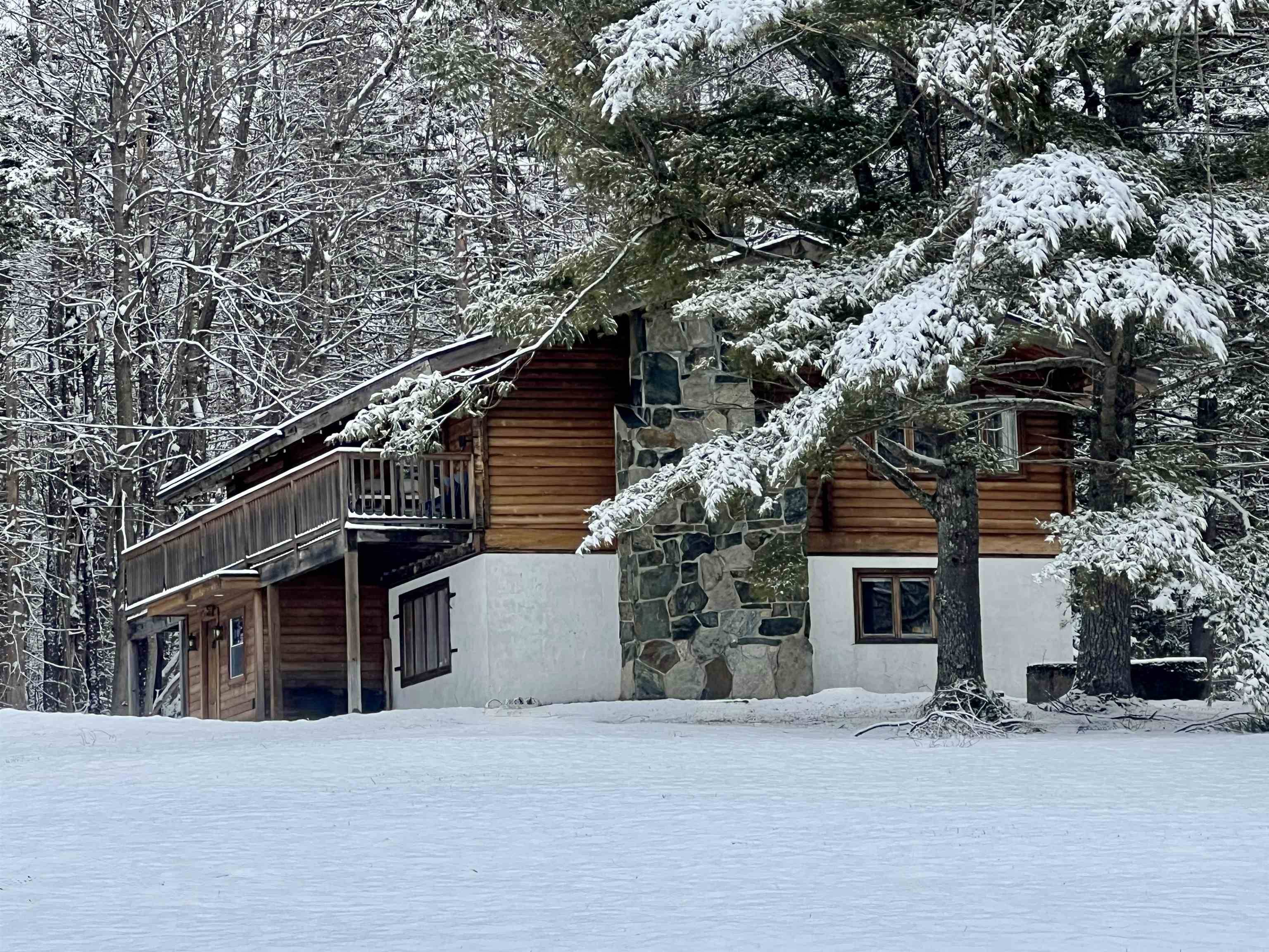 Wilmington, VT 05363,10 East Village CIR