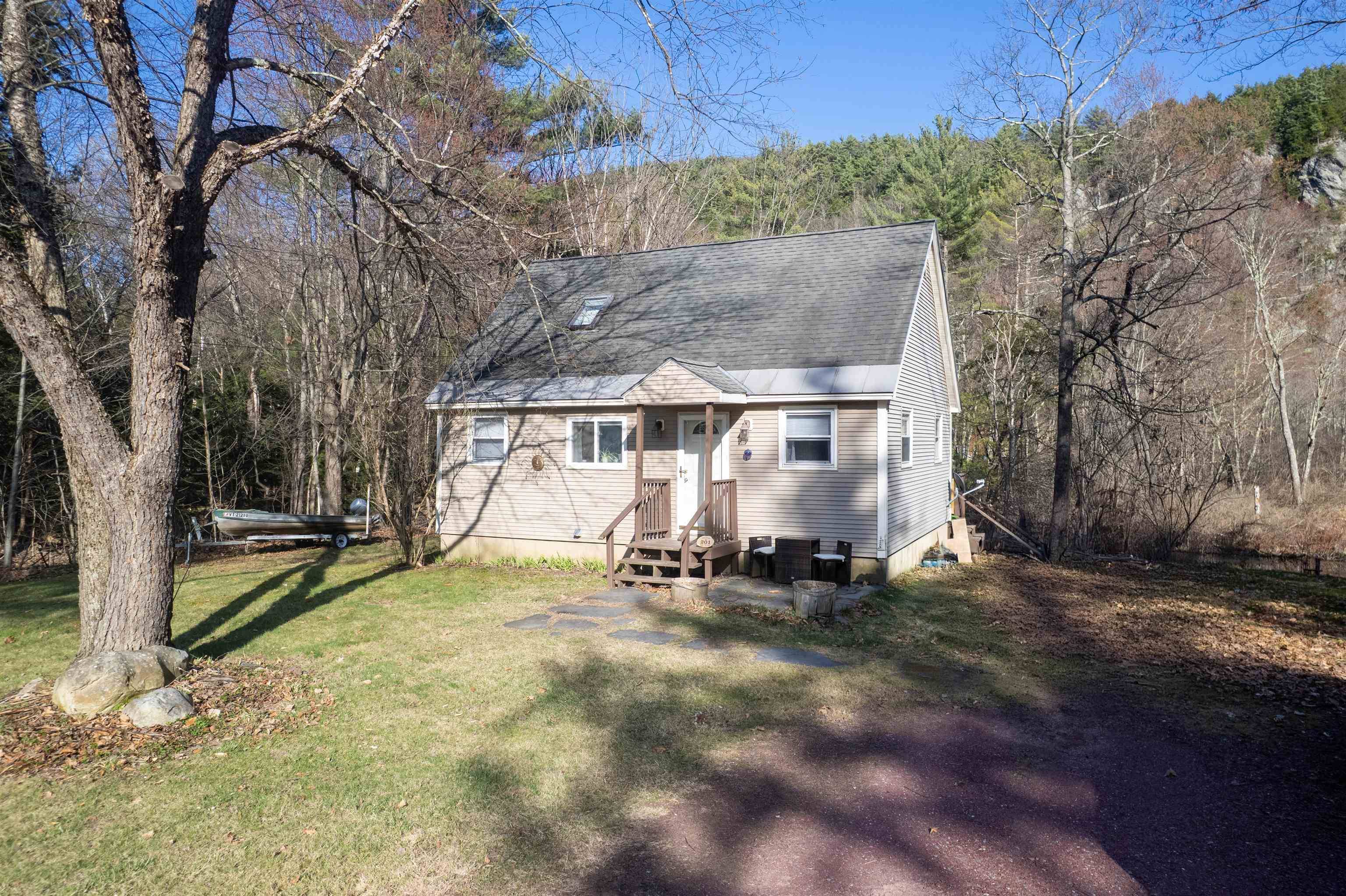 Poultney, VT 05764,201 Cones Point RD