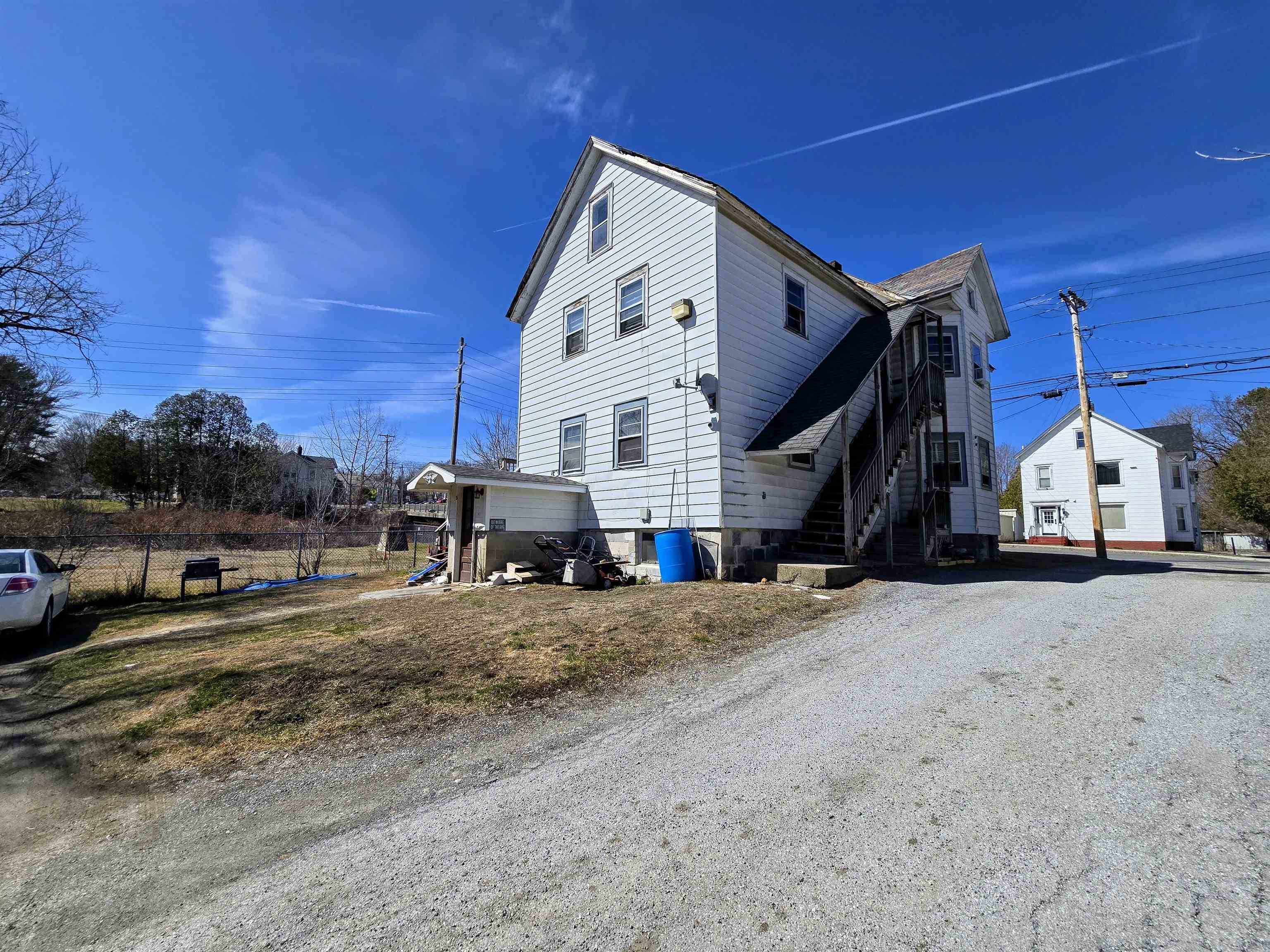 Rutland City, VT 05701,166 State ST