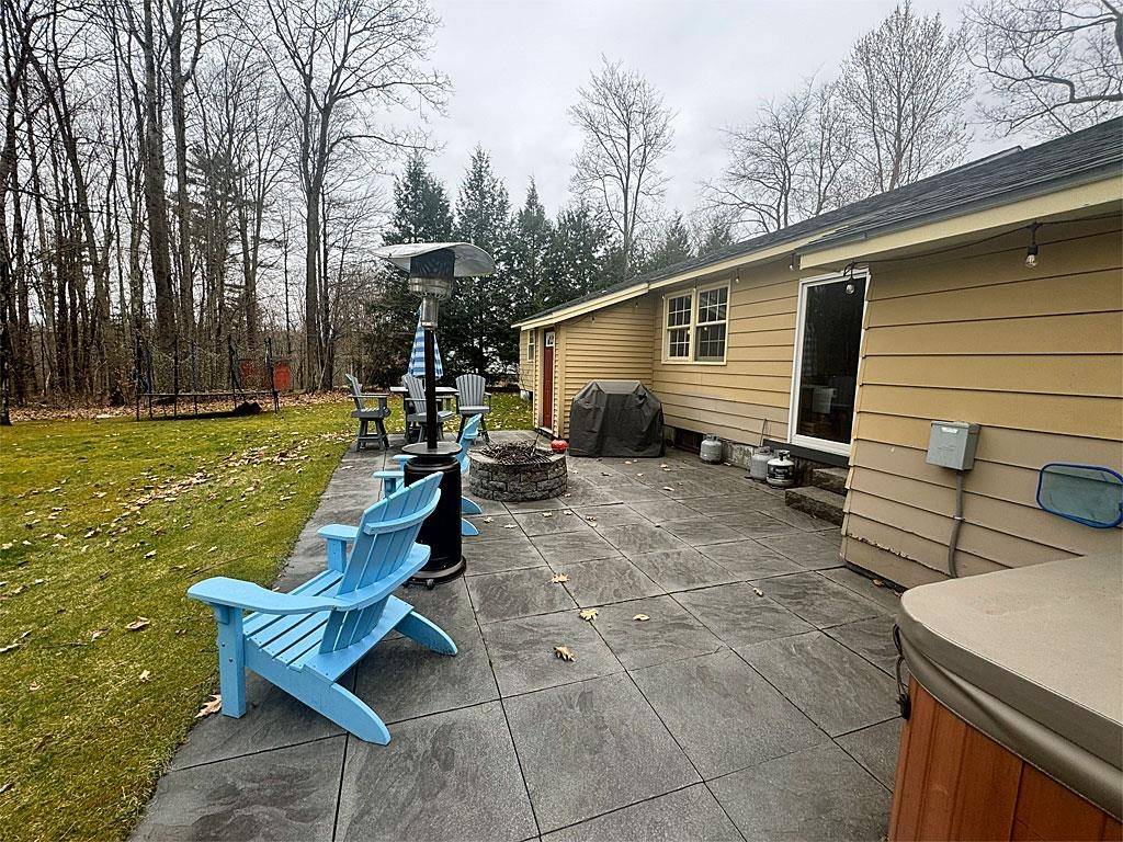 Brandon, VT 05733,160 Fox RD