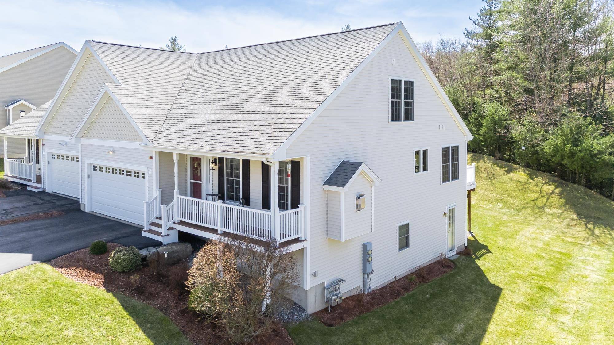 Litchfield, NH 03052,7 Watts LNDG