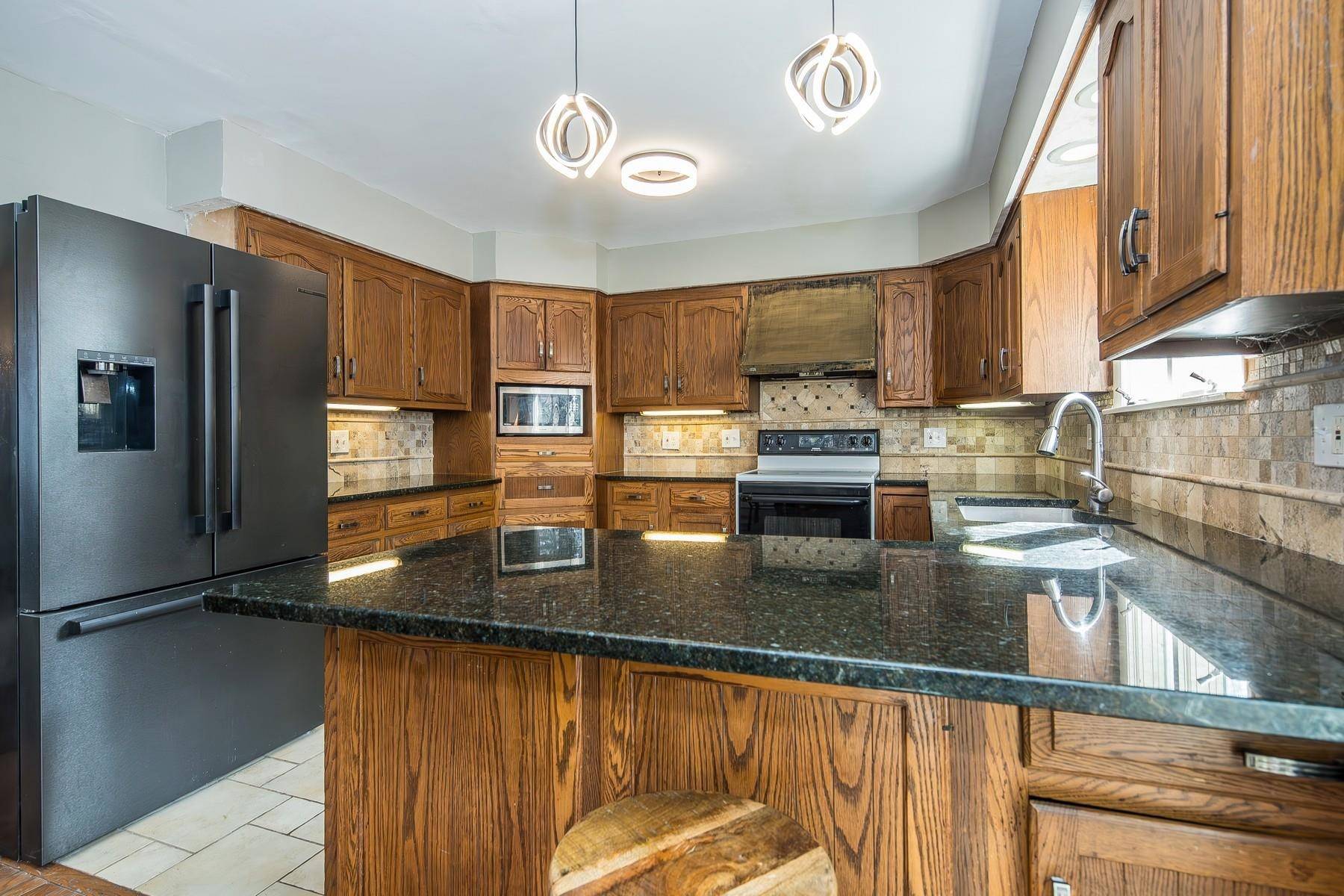 Rutland City, VT 05701,38 Hillcrest RD