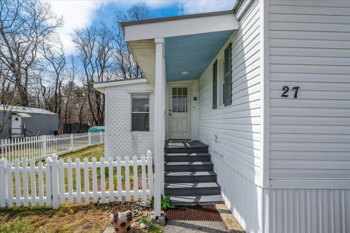 Mont Vernon, NH 03057,27 Third ST