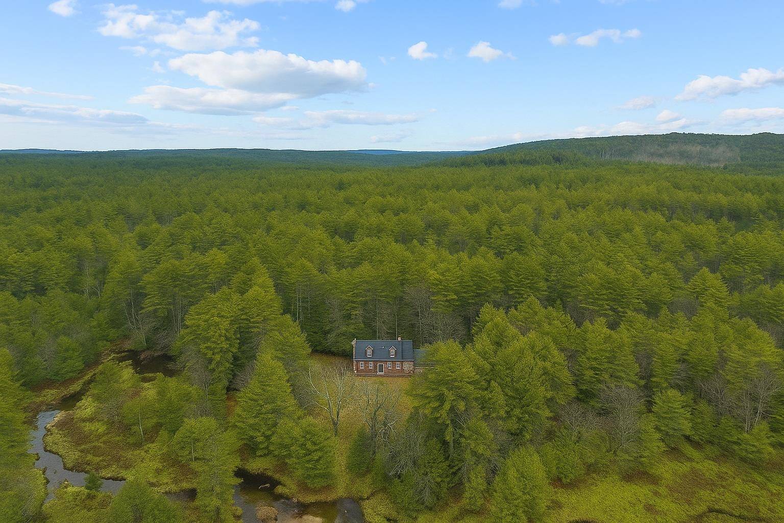 New Boston, NH 03070,728 Bedford RD
