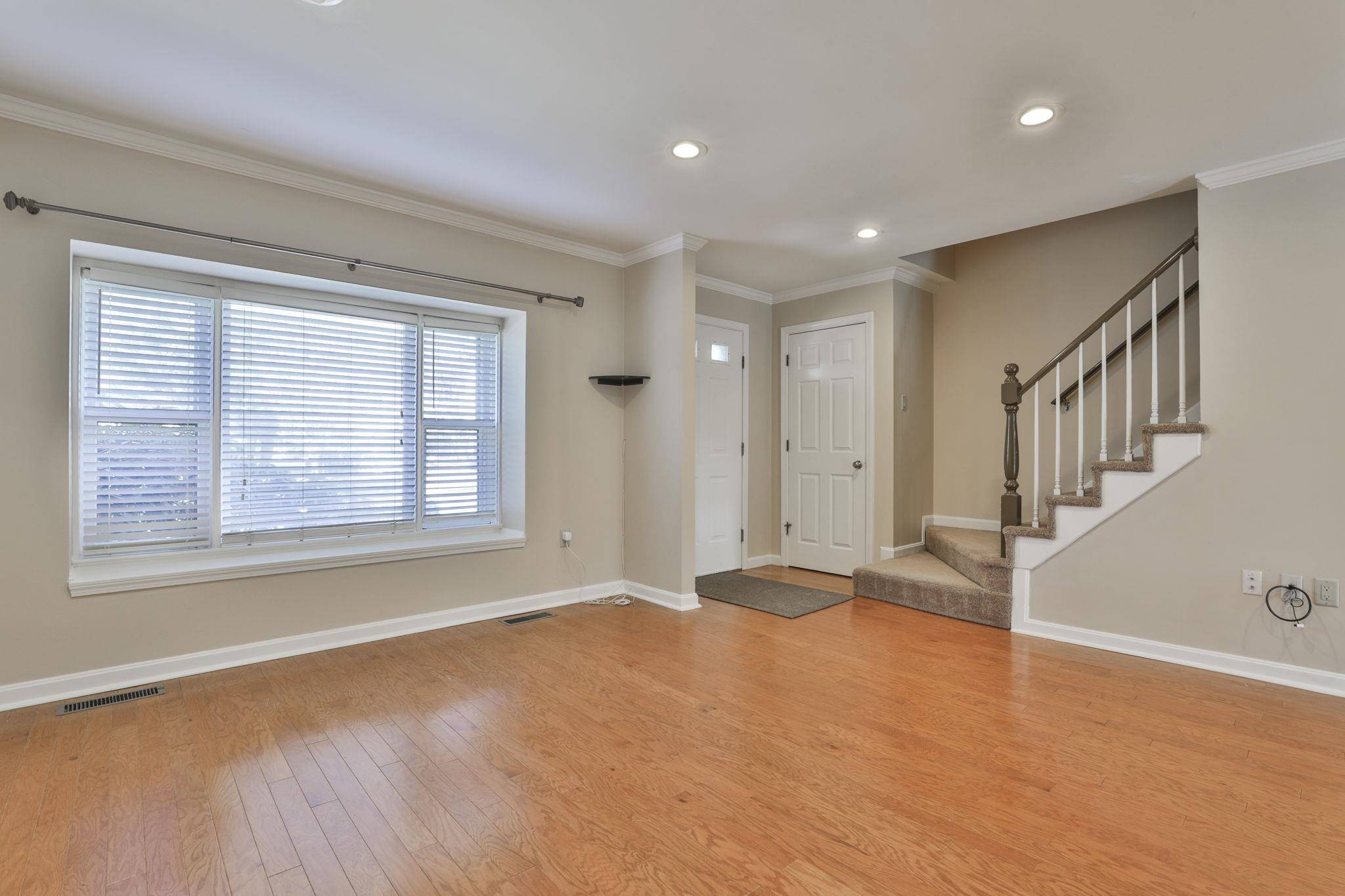 Nashua, NH 03062,9 Cadogan WAY
