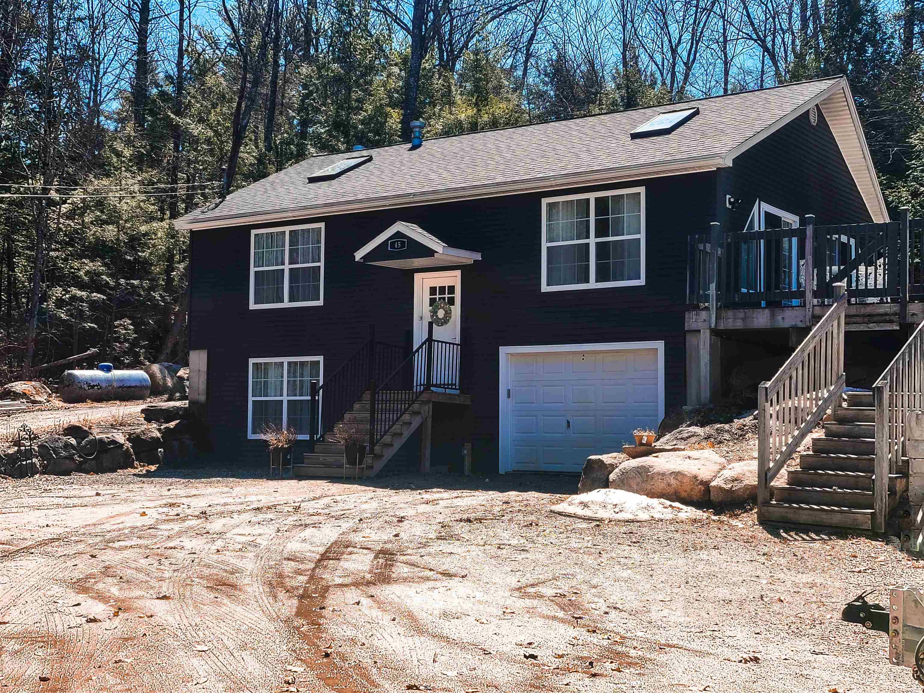 Moultonborough, NH 03254,45 Cardinal ST