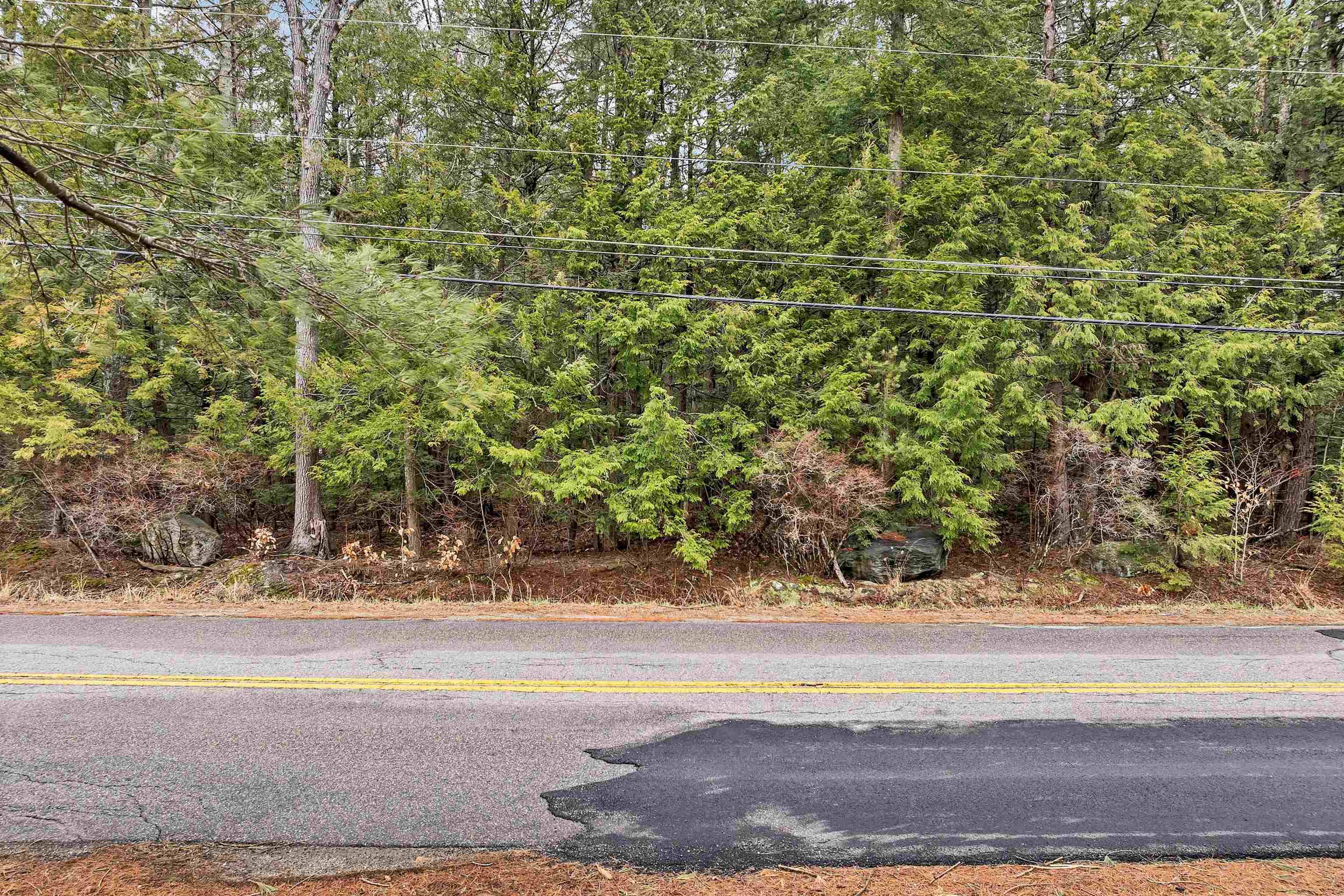 Rochester, NH 03867,117 Sampson RD