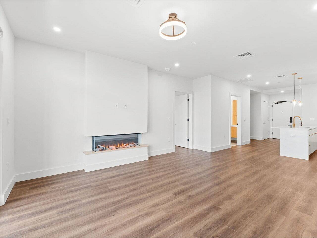 Burlington, VT 05401,125 Cambrian WAY #605
