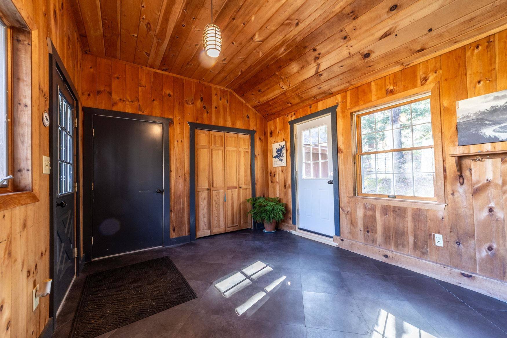 Holderness, NH 03245,28 Hob Nob LN