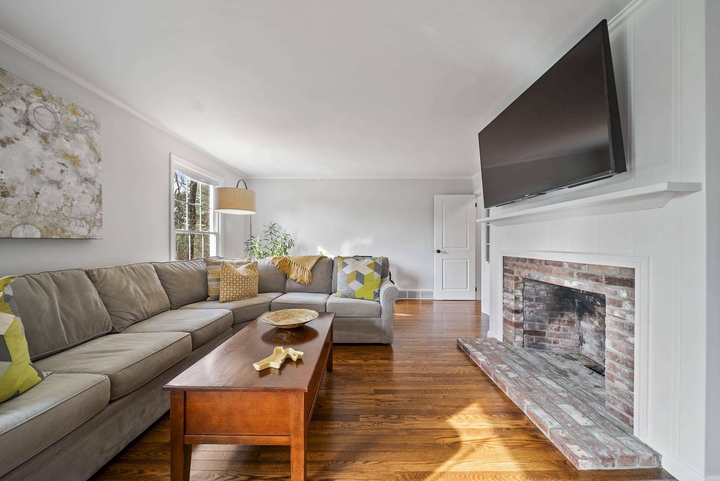 Bedford, NH 03110,12 Orchard Hill CIR
