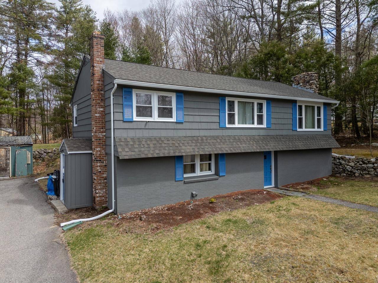Derry, NH 03038,2 Gregoire ST