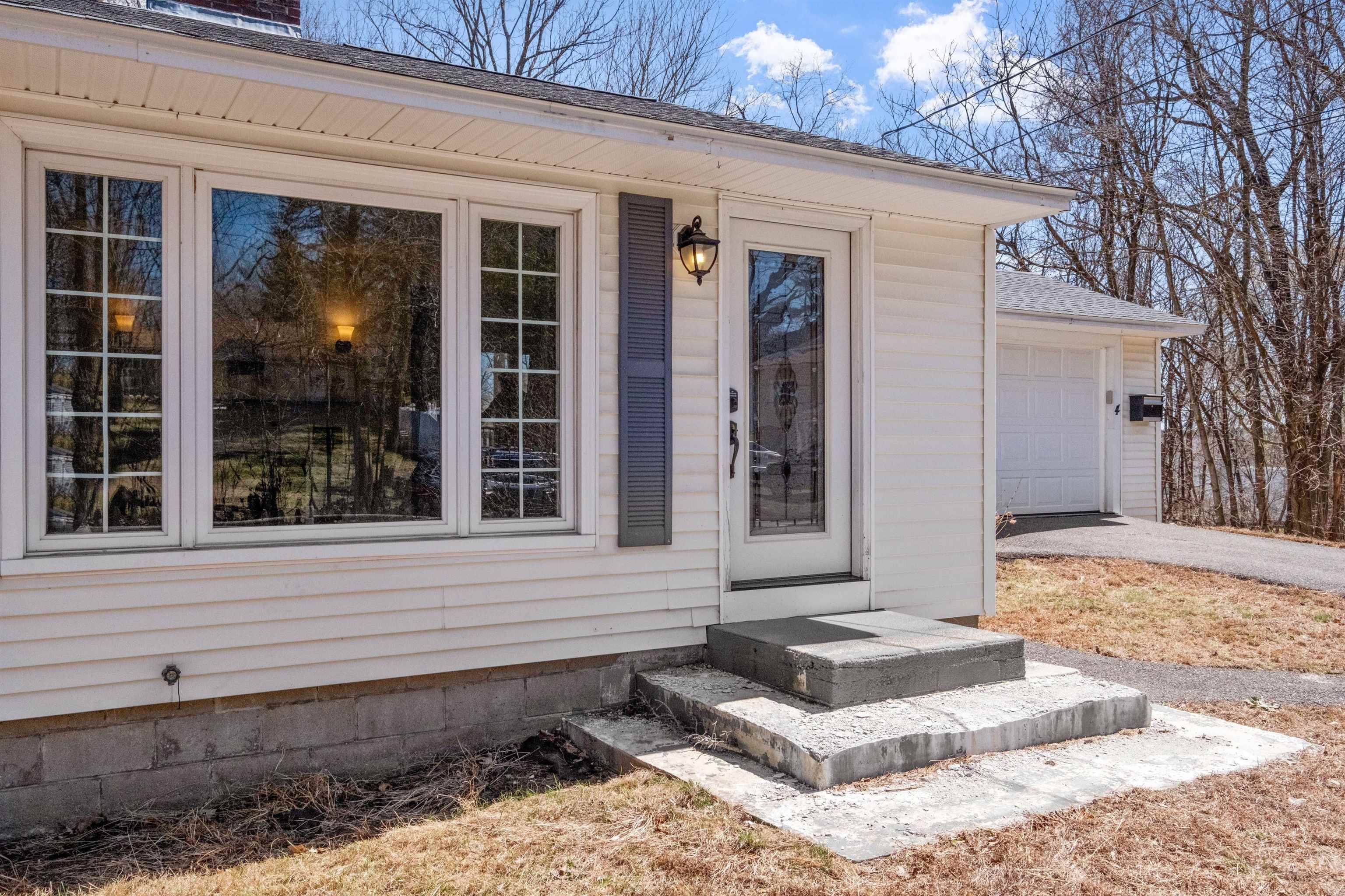 Derry, NH 03038,4 Lawrence ST