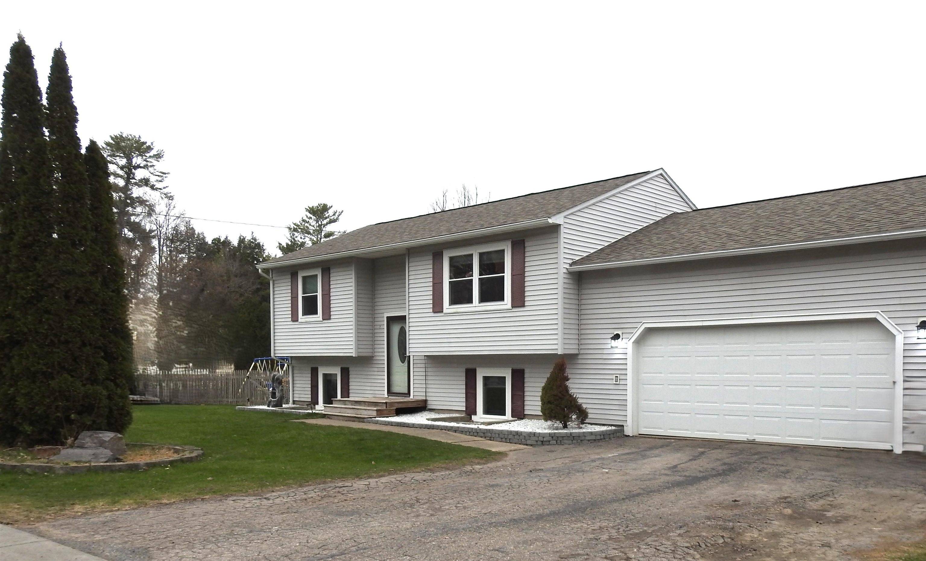 Milton, VT 05468,35 Ritchie AVE