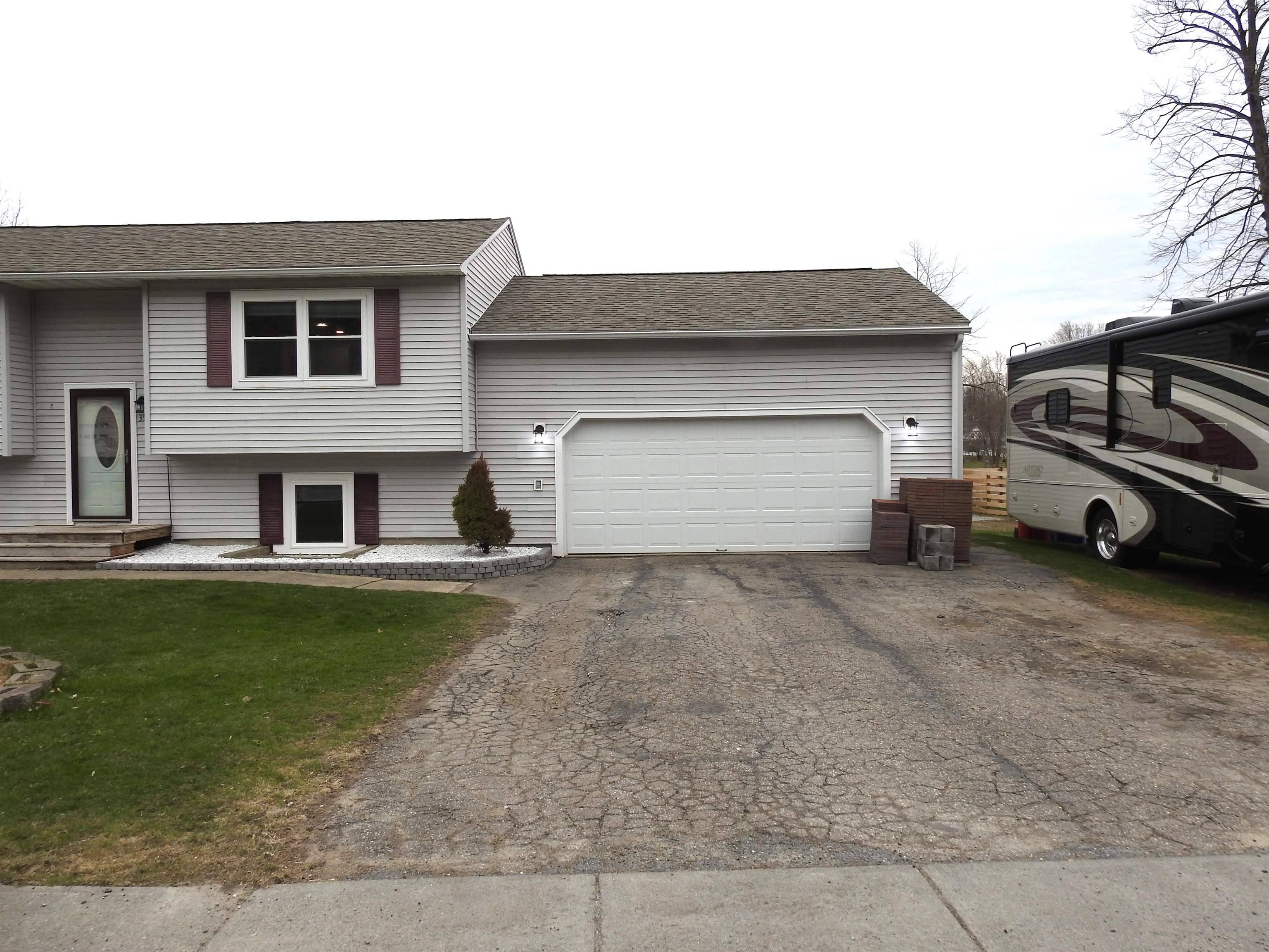 Milton, VT 05468,35 Ritchie AVE
