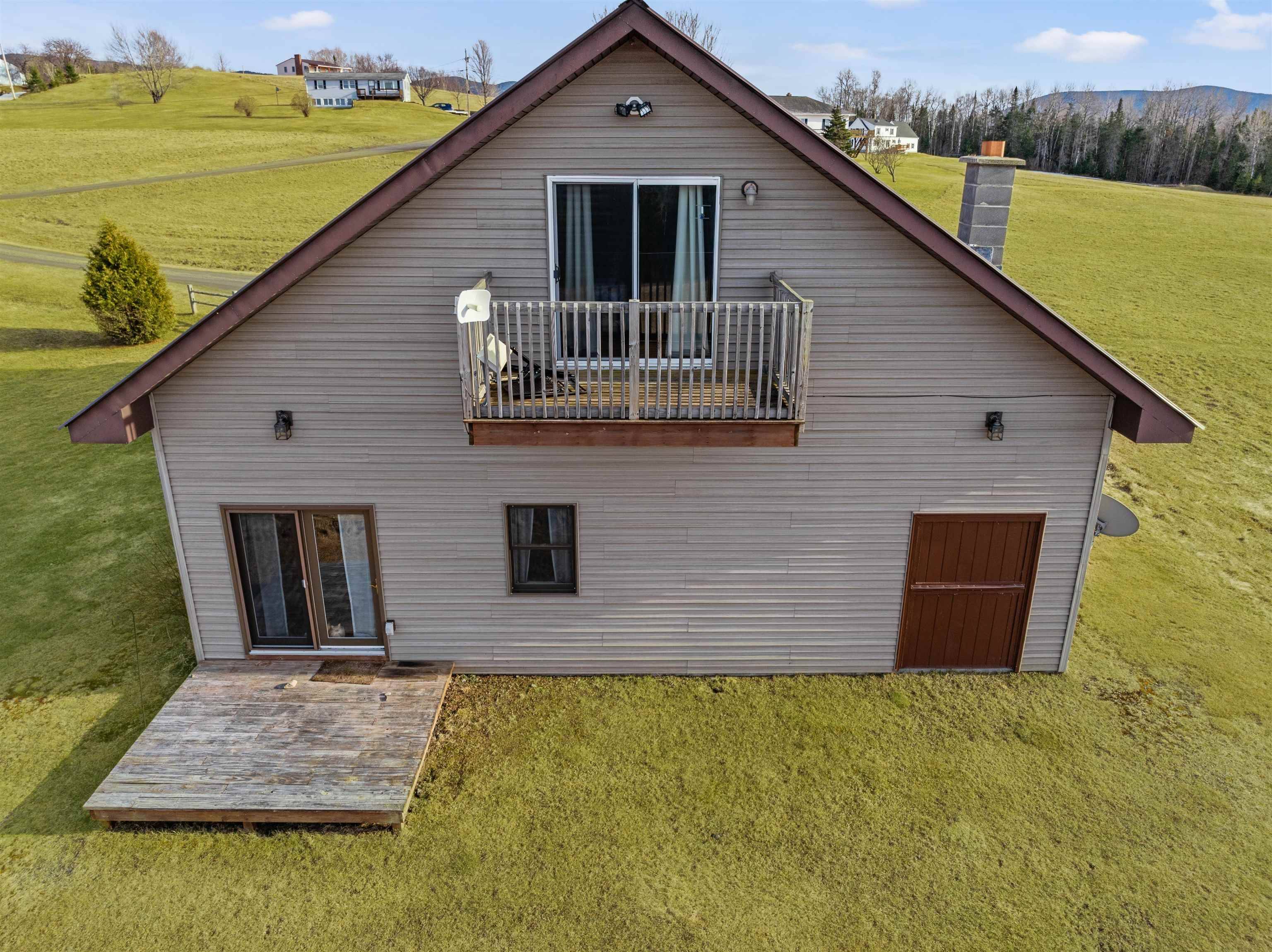 Columbia, NH 03576,61 Perry RD