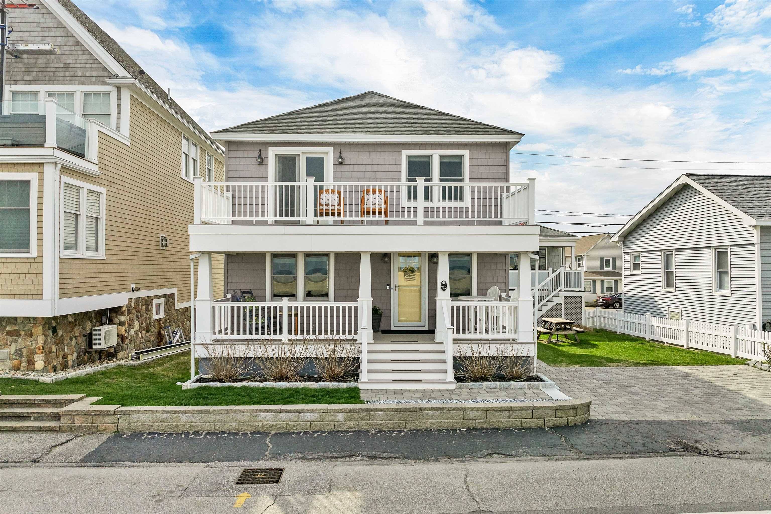 Hampton, NH 03842,713 Ocean BLVD