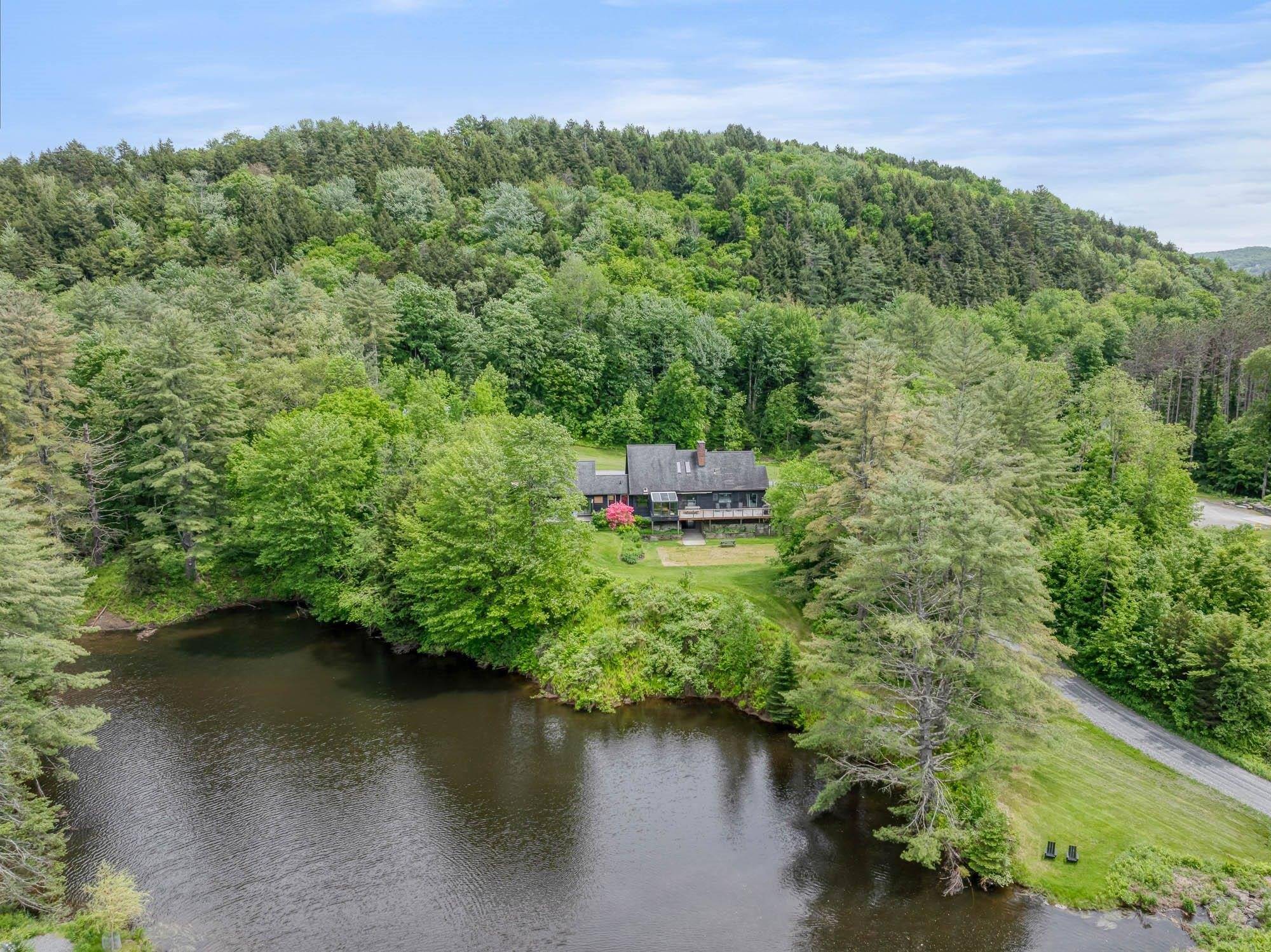Stowe, VT 05672,61 McAllister RD