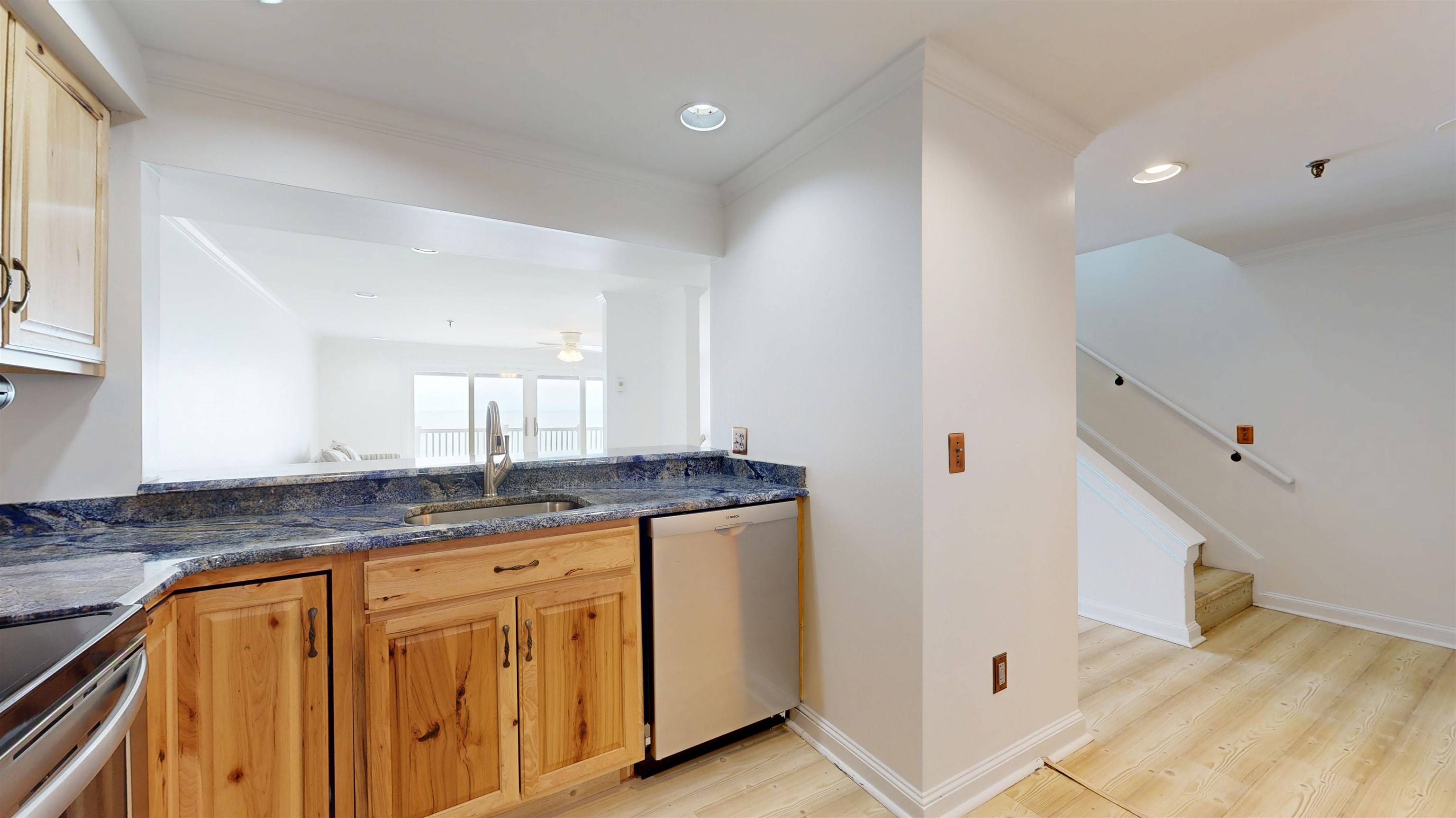 Old Orchard Beach, ME 04064,39 West Grand AVE #520