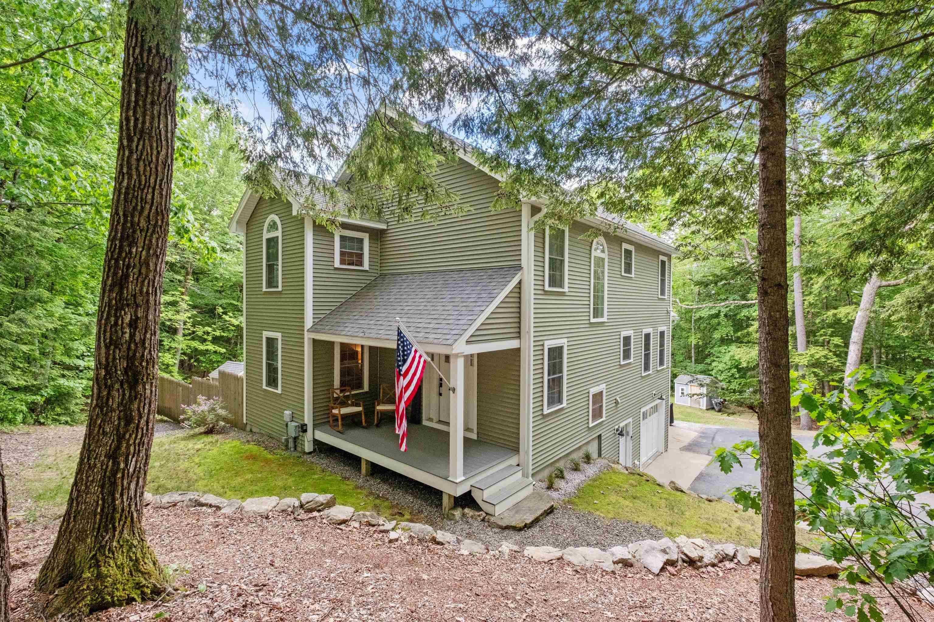 Holderness, NH 03245,84 Heritage Hill RD