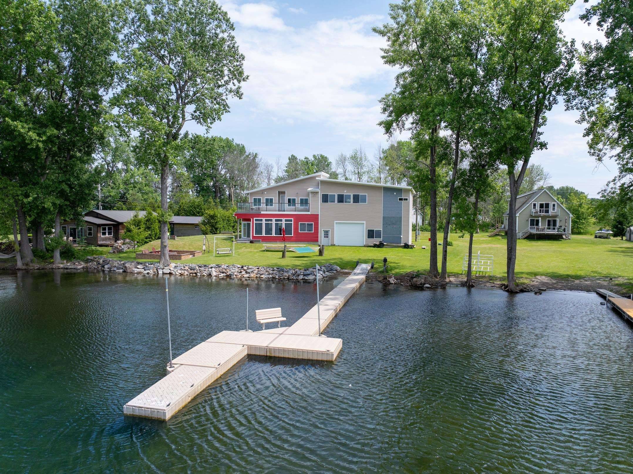 South Hero, VT 05486,99 Wally's Point RD