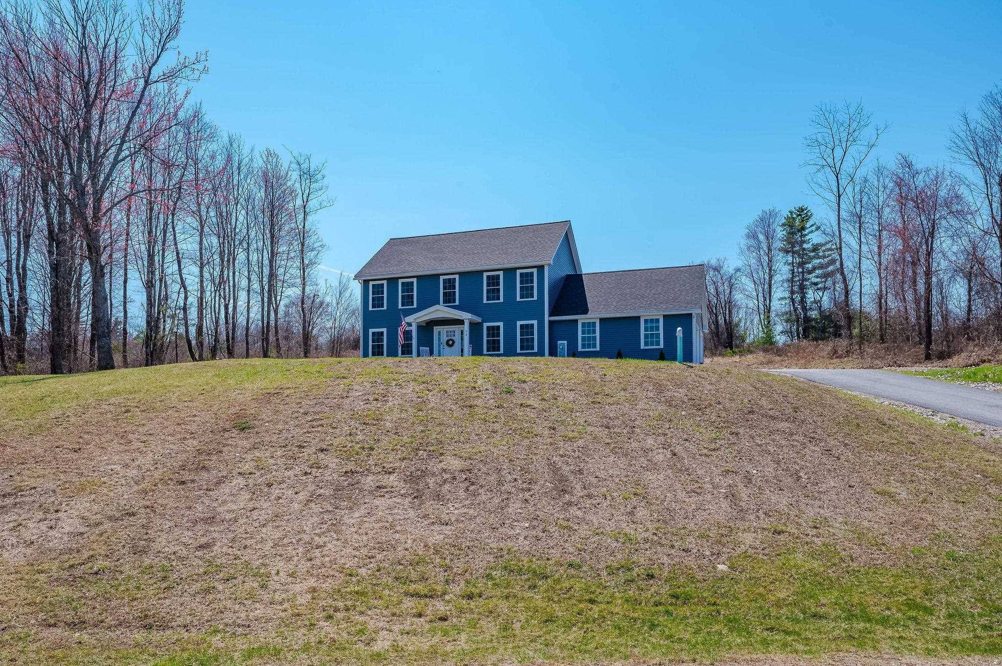 Farmington, NH 03835,58 Richards WAY
