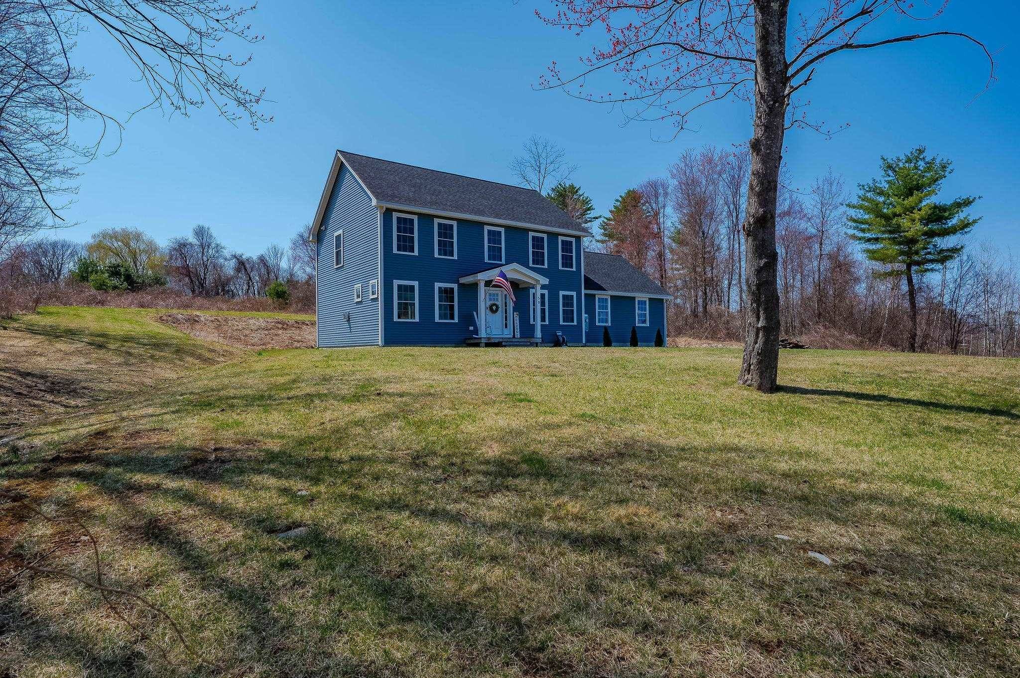 Farmington, NH 03835,58 Richards WAY