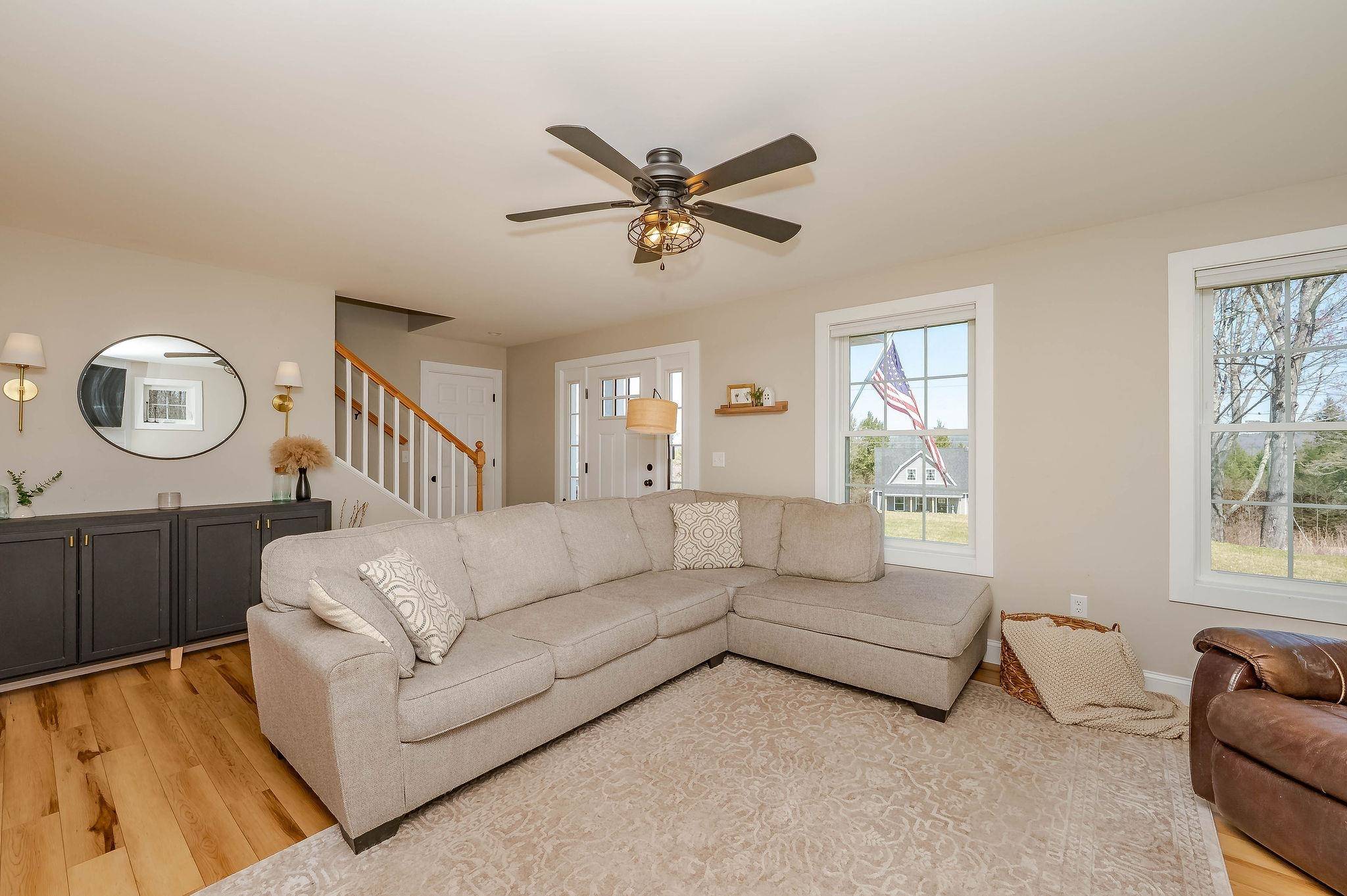 Farmington, NH 03835,58 Richards WAY