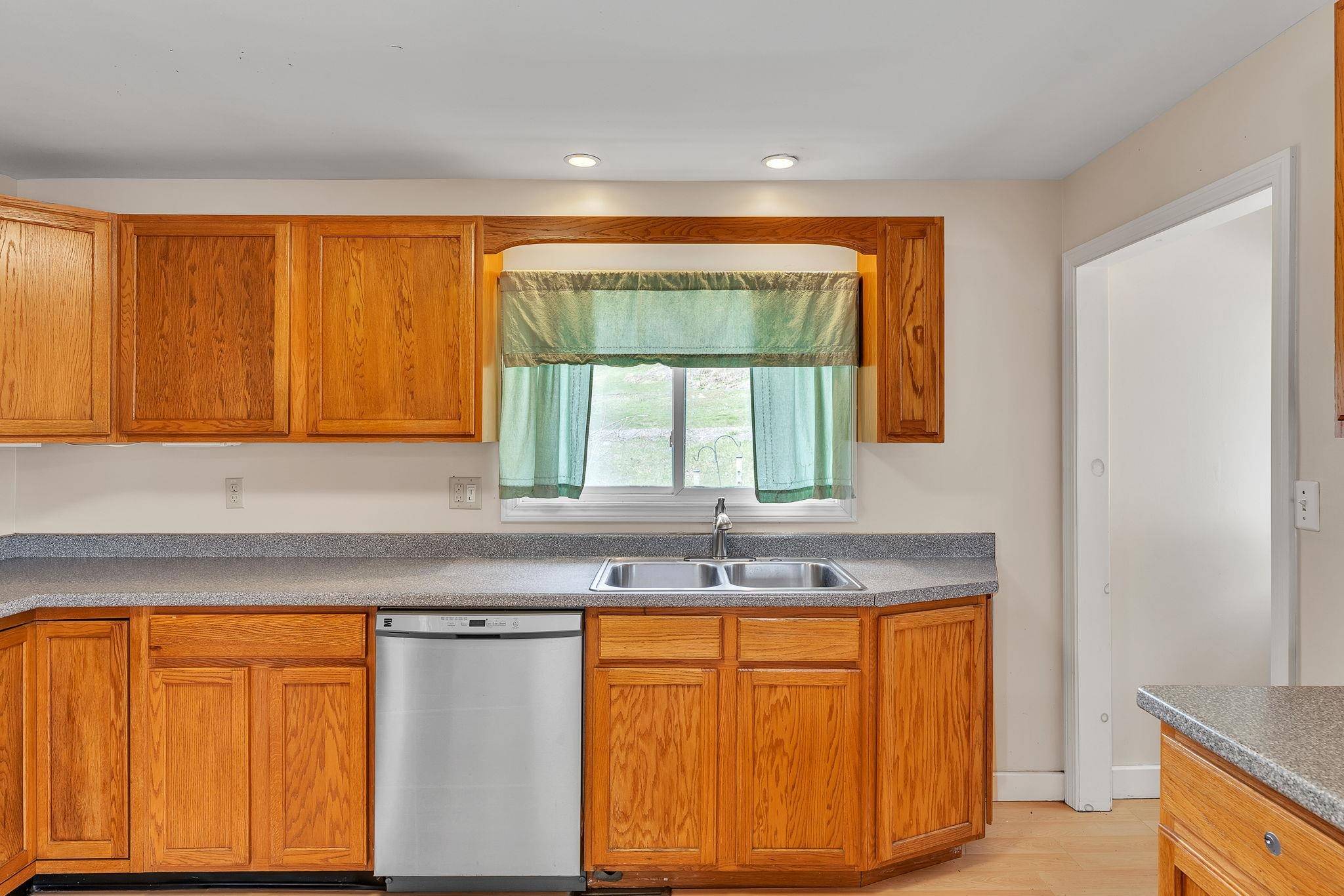 63 Construction Hill RD Williamstown, VT 05654