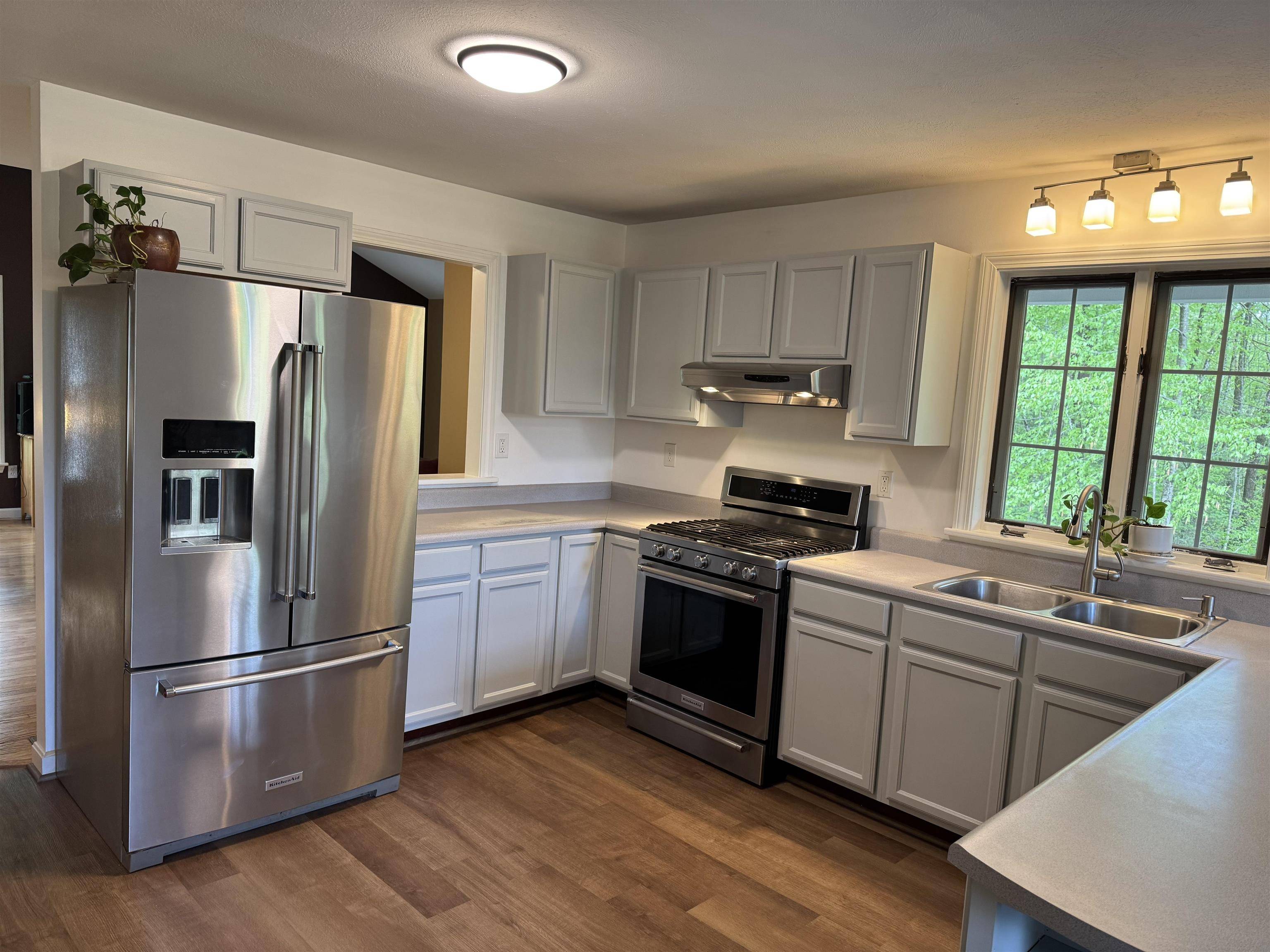 3 Wyman RD Brookline, NH 03033