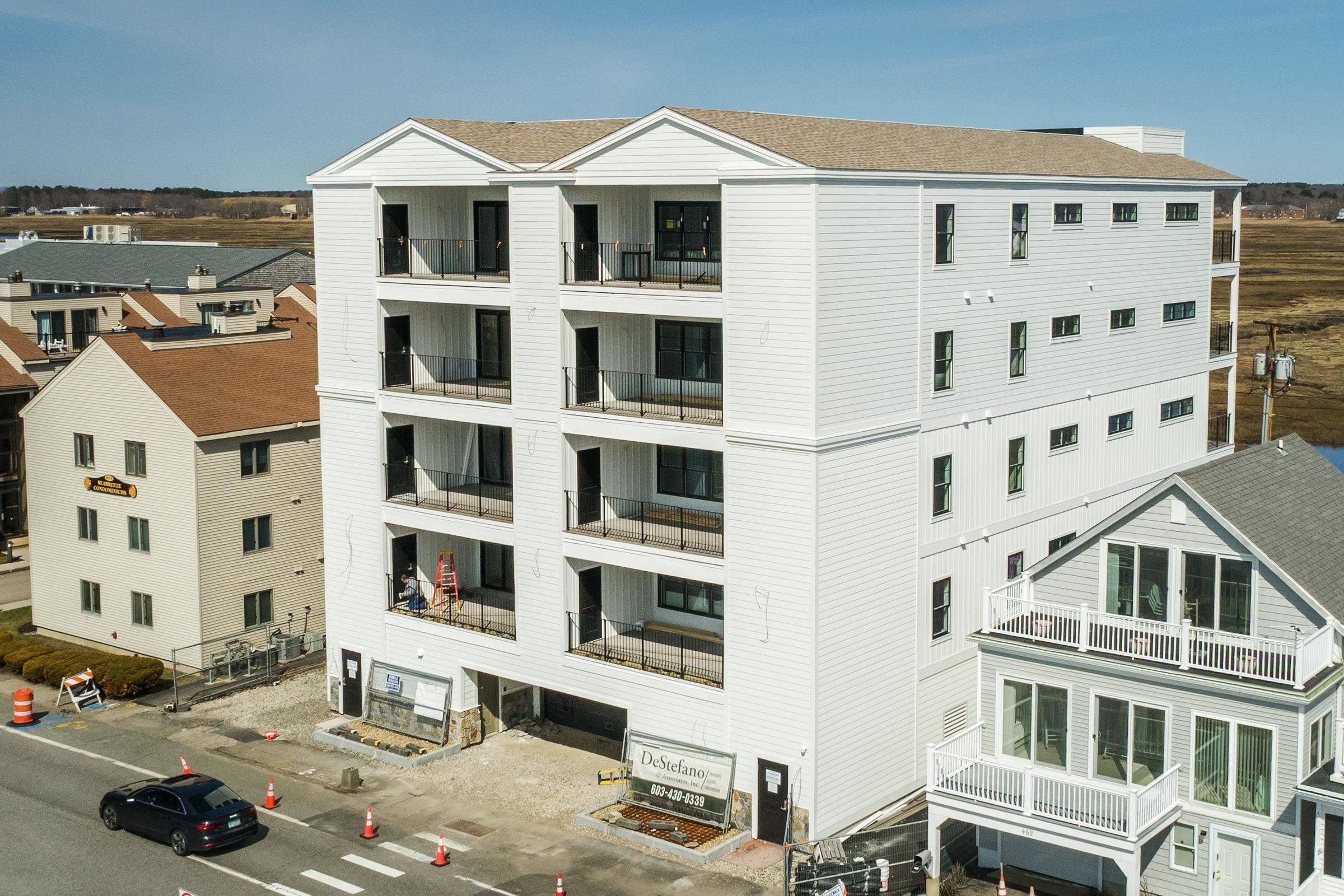 Hampton, NH 03842,465 Ocean BLVD #401