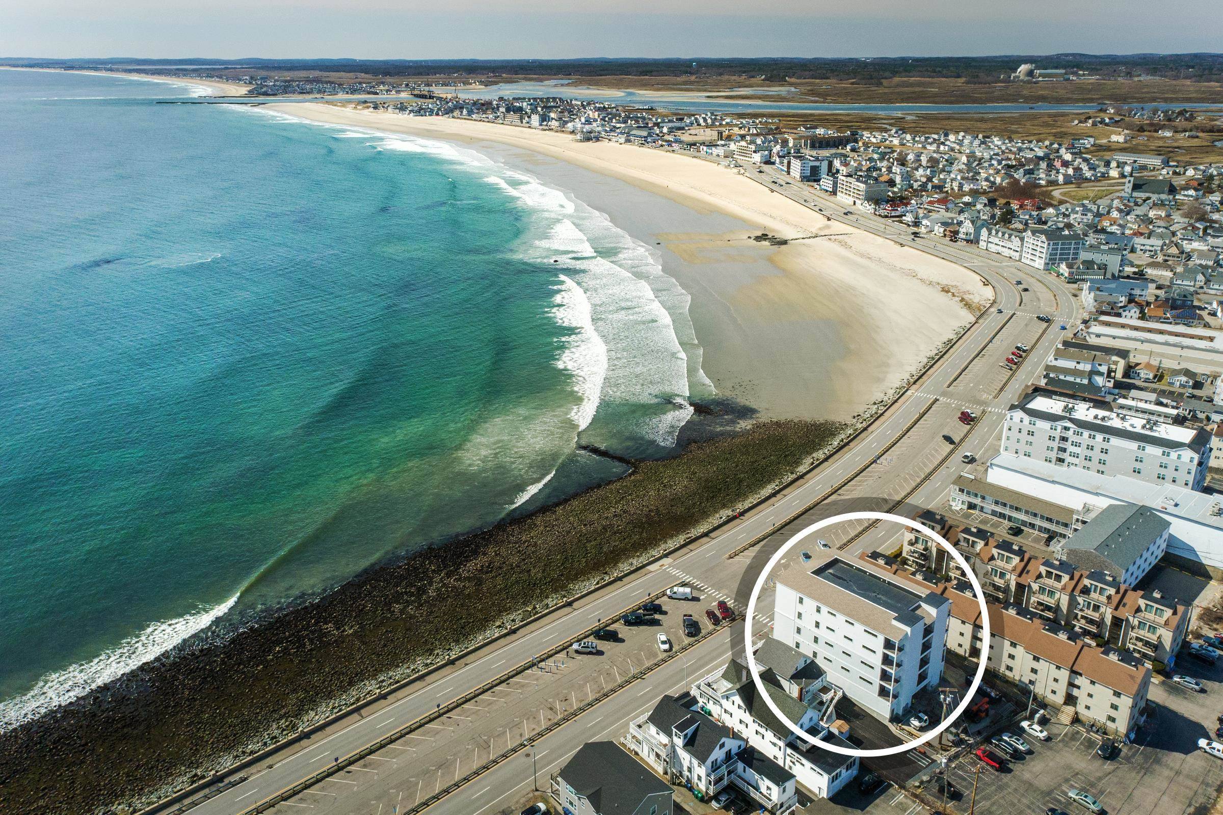 Hampton, NH 03842,465 Ocean BLVD #401