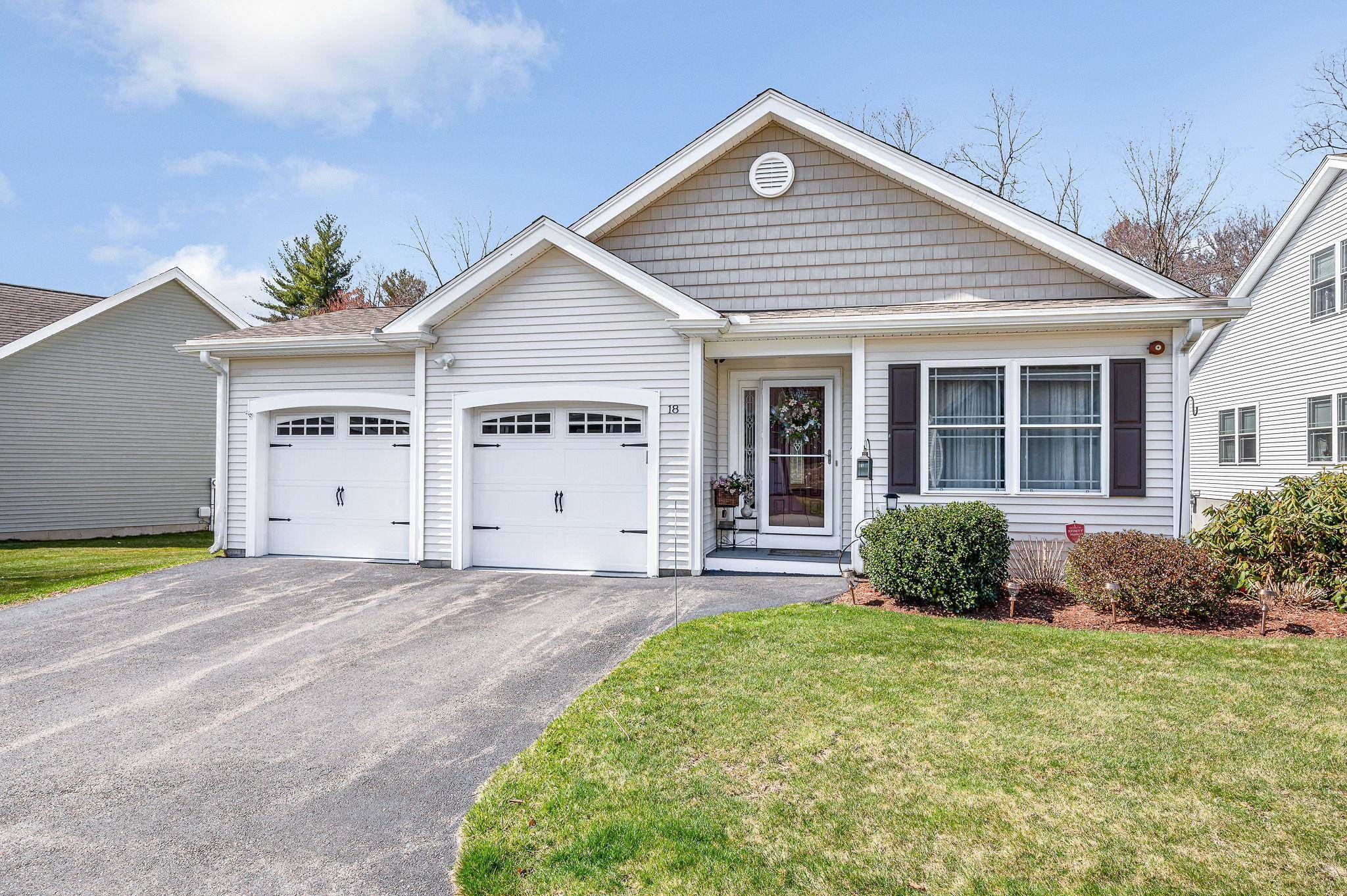 Pelham, NH 03076,18 Sagewood DR #18