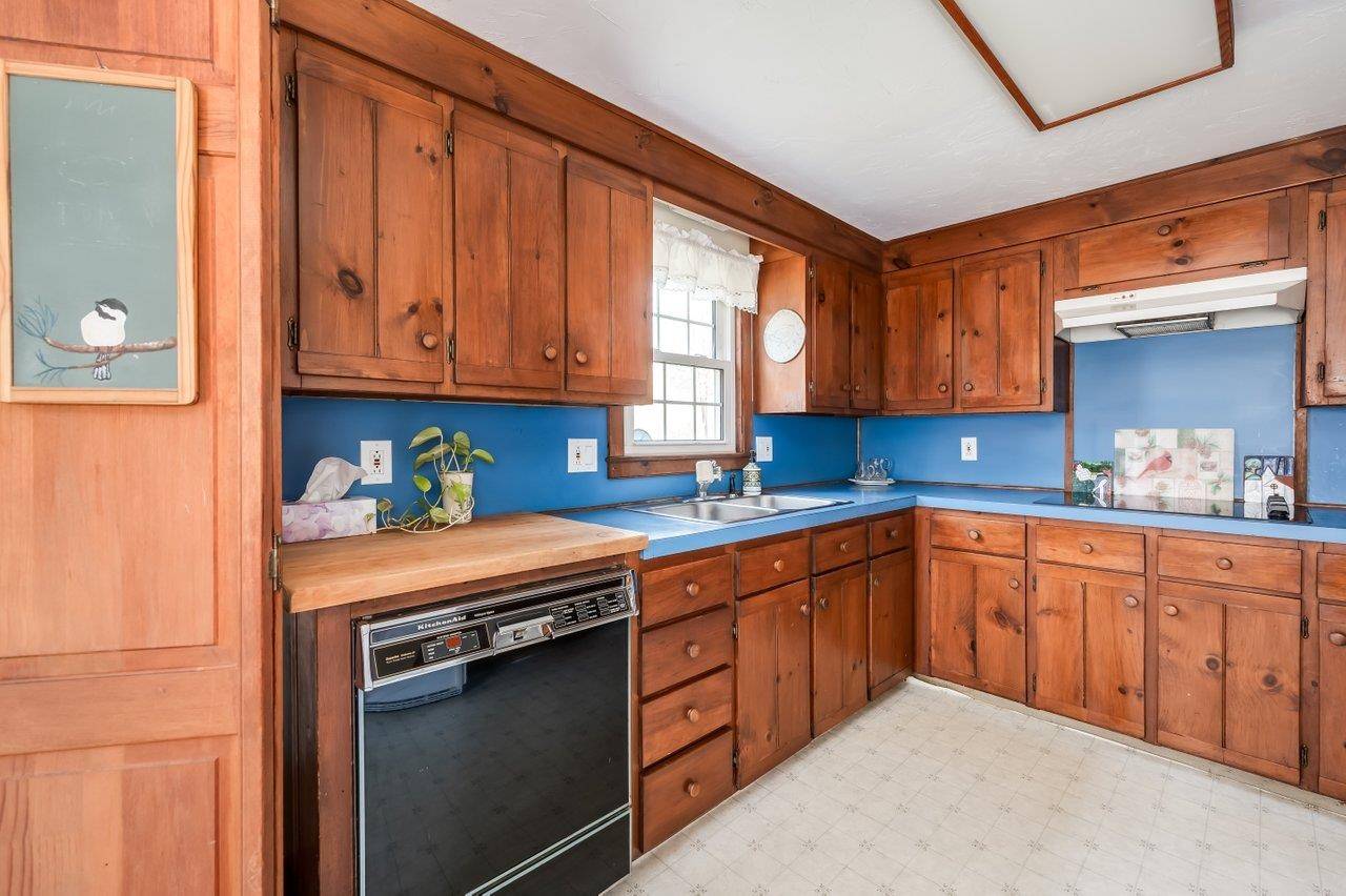 Durham, NH 03824,18 Littlehale RD
